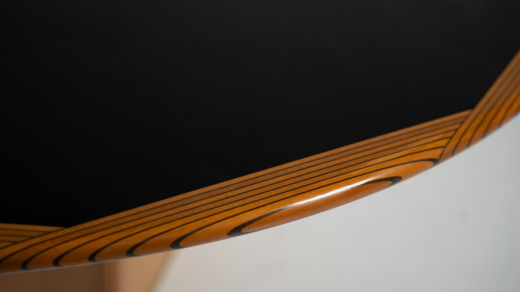 Legno Tavolo rotondo 'Africa' di Afra & Tobia Scarpa, Serie Maxalto Artona, Italia, anni '70