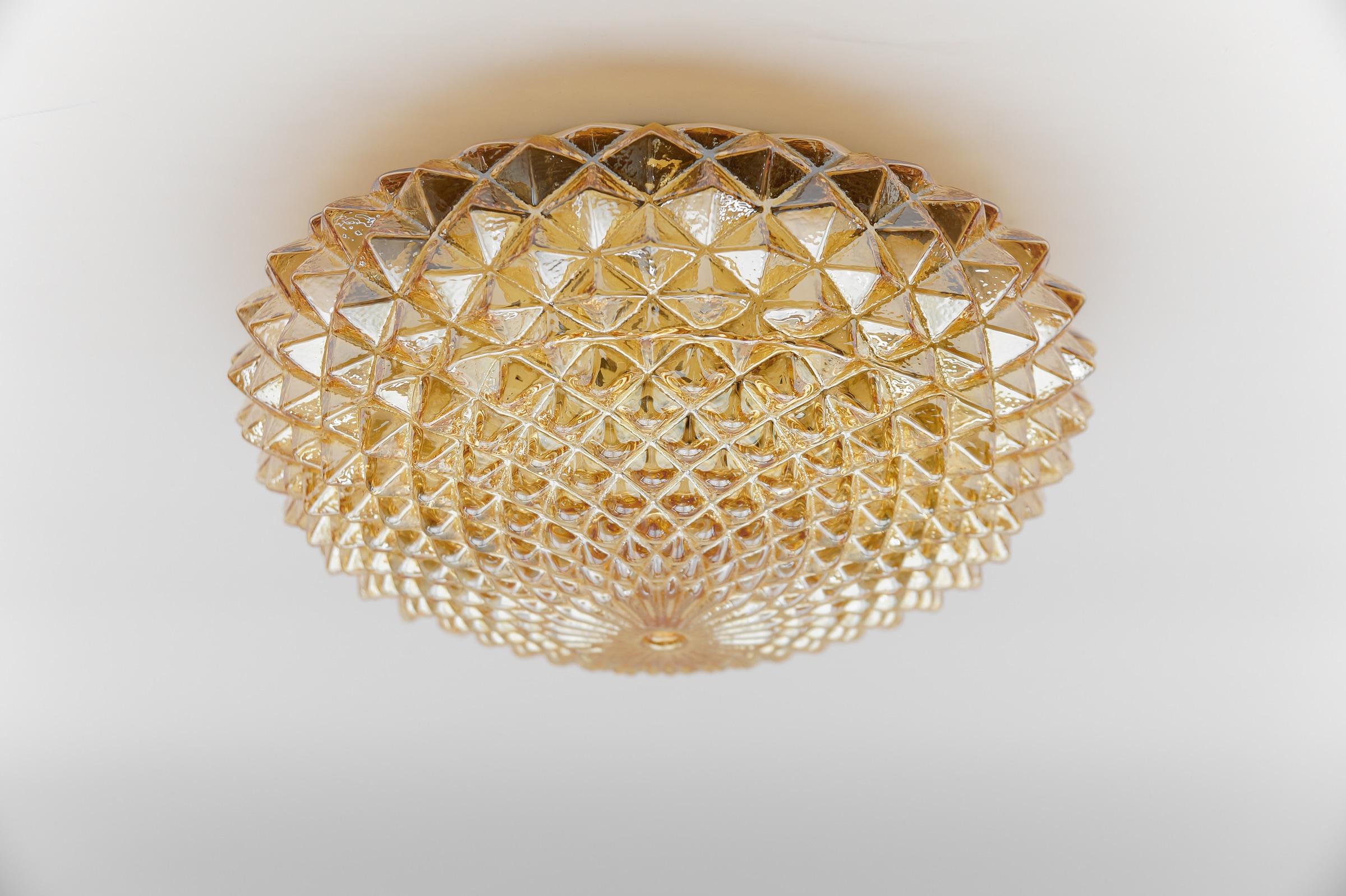 Metallo Lampada da incasso rotonda in vetro ambrato a bolle, Germania, anni '60