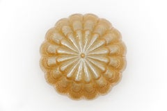 Lampe murale / affleurante ronde en verre ambré, années 1960, Limburg