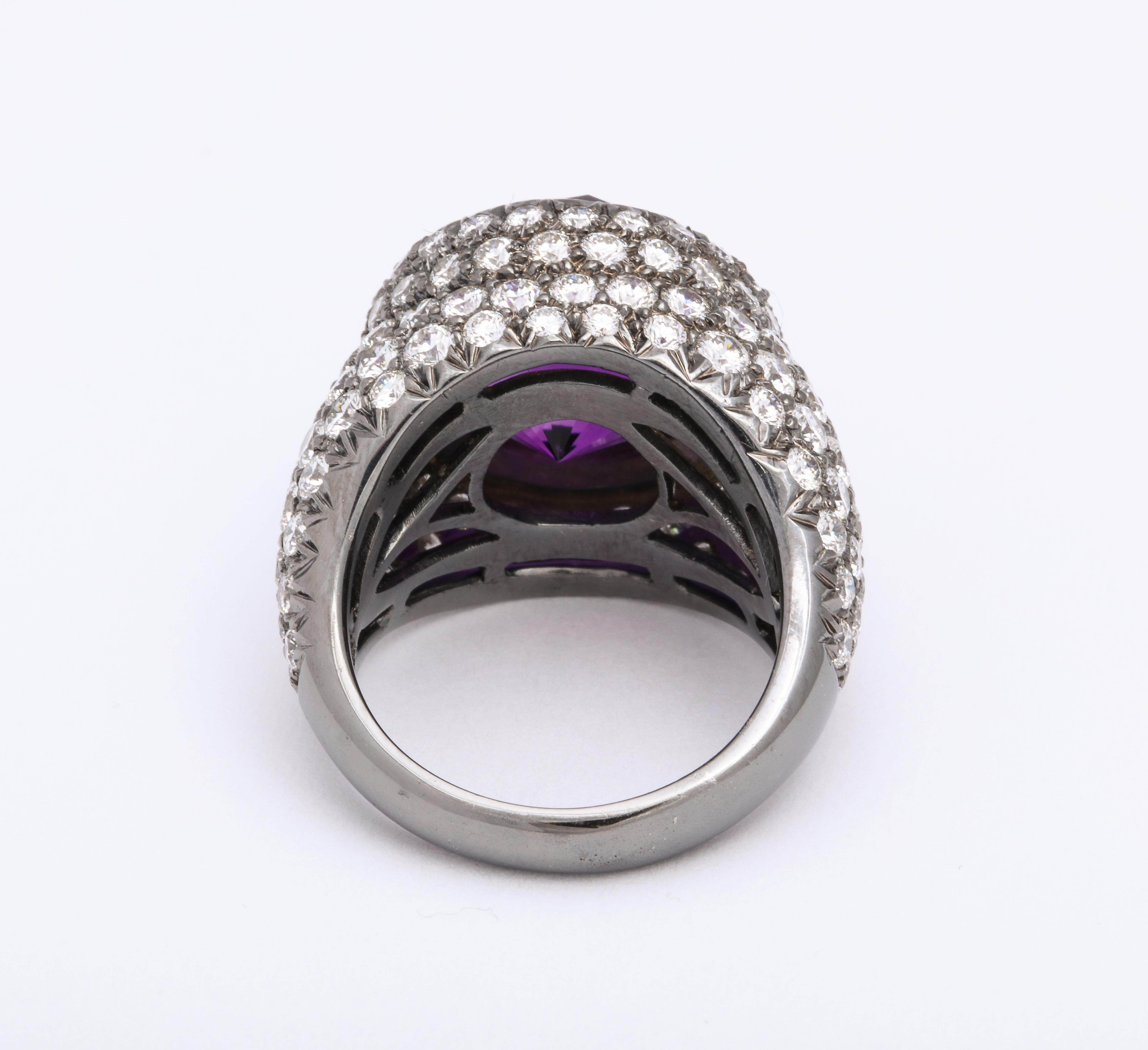 Round Amethyst and Pave Diamond Cocktail Ring In New Condition For Sale In New York, NY