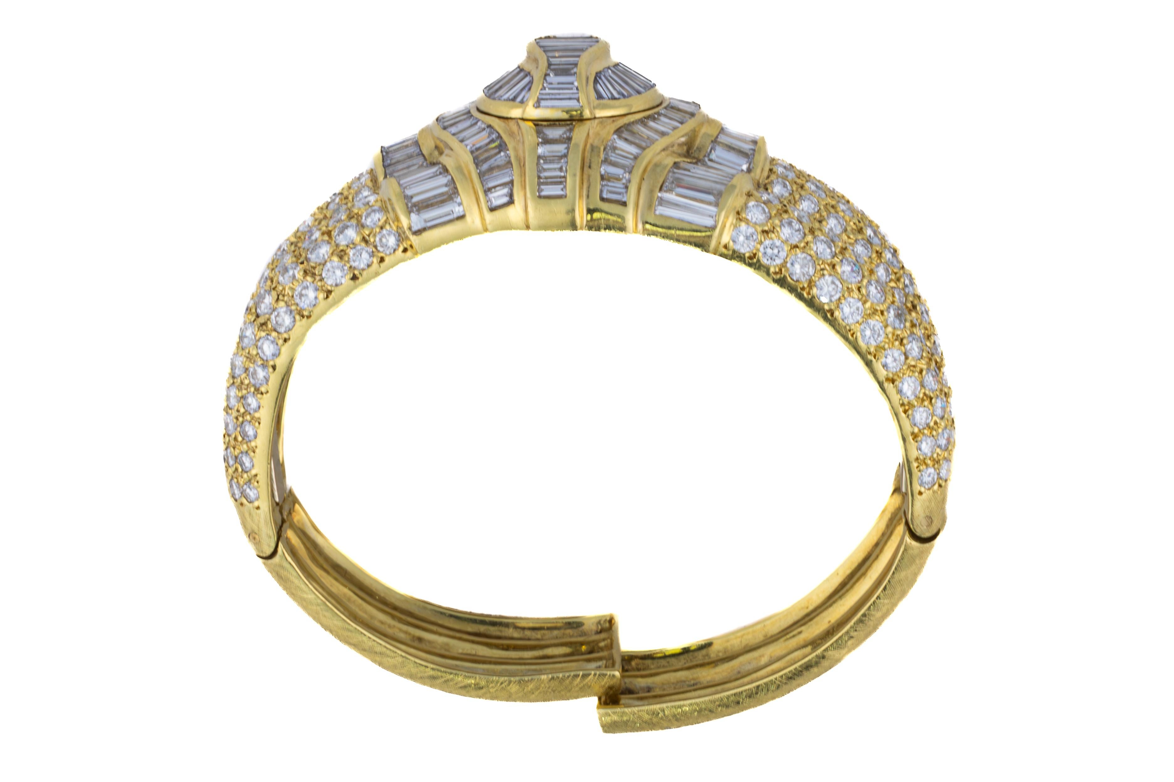 Runder und Baguette Diamant Armreif (Retro) im Angebot