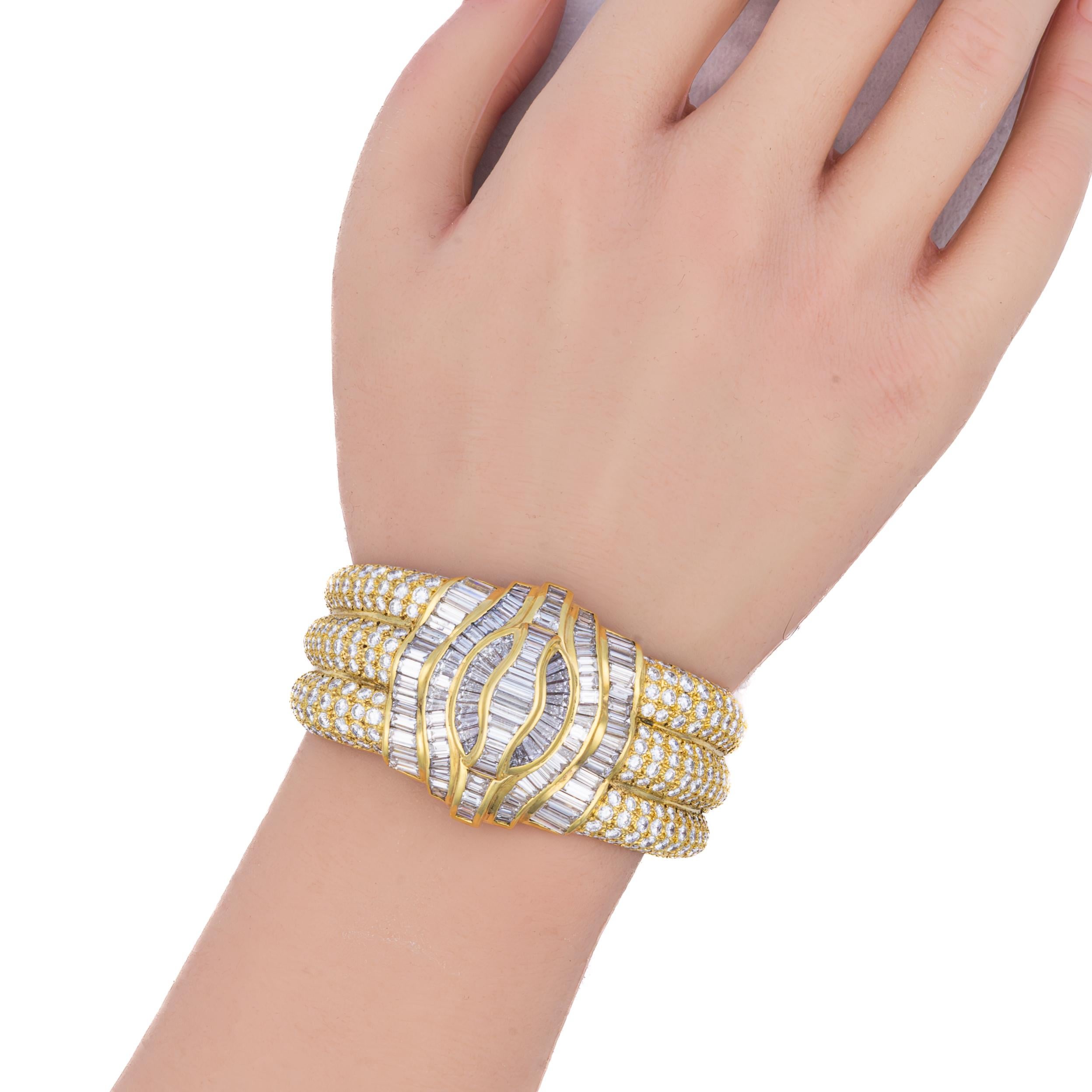 Runder und Baguette Diamant Armreif (Rundschliff) im Angebot