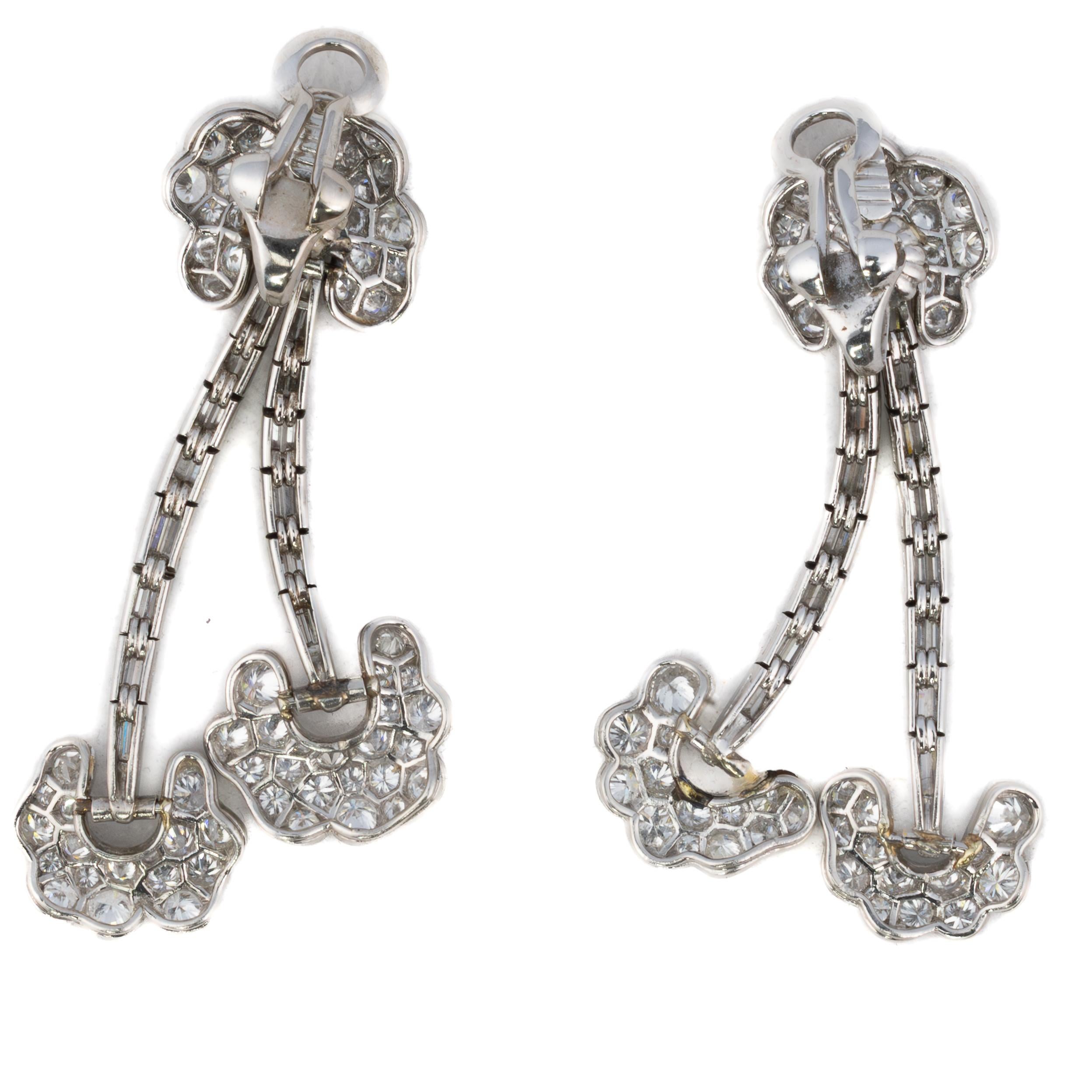 Runde und Baguette-Diamant-Ohrringe mit doppelter Tropfenform (Retro) im Angebot