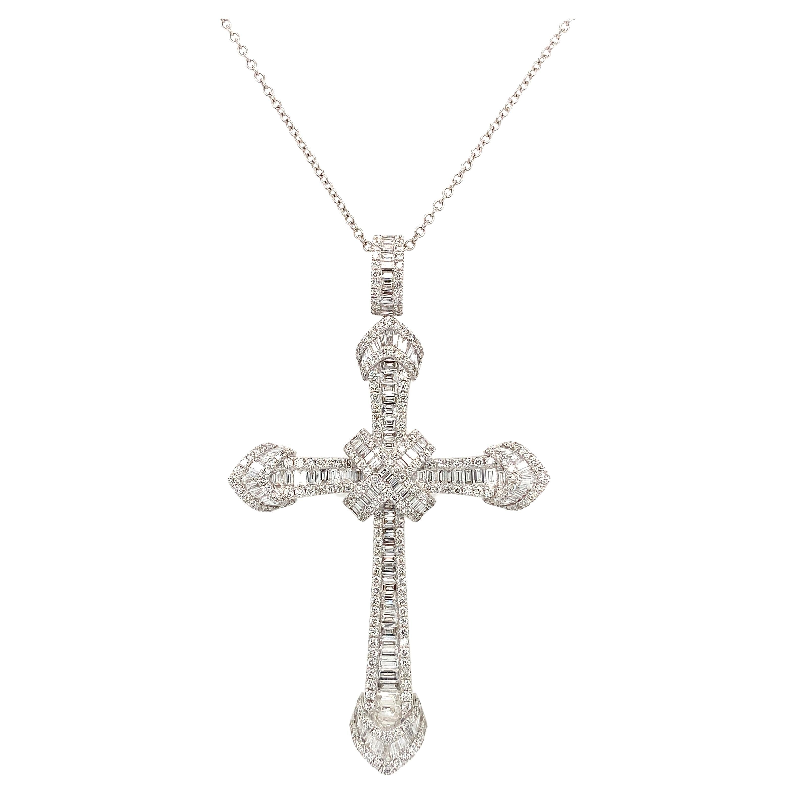 Collana con diamanti rotondi e baguette srt deco a goccia grande in oro bianco 18 carati