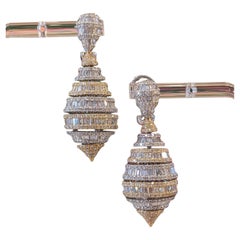Runde und Baguette-Diamant-Tropfen-Ohrringe 11,00 cttw in 18k Gold