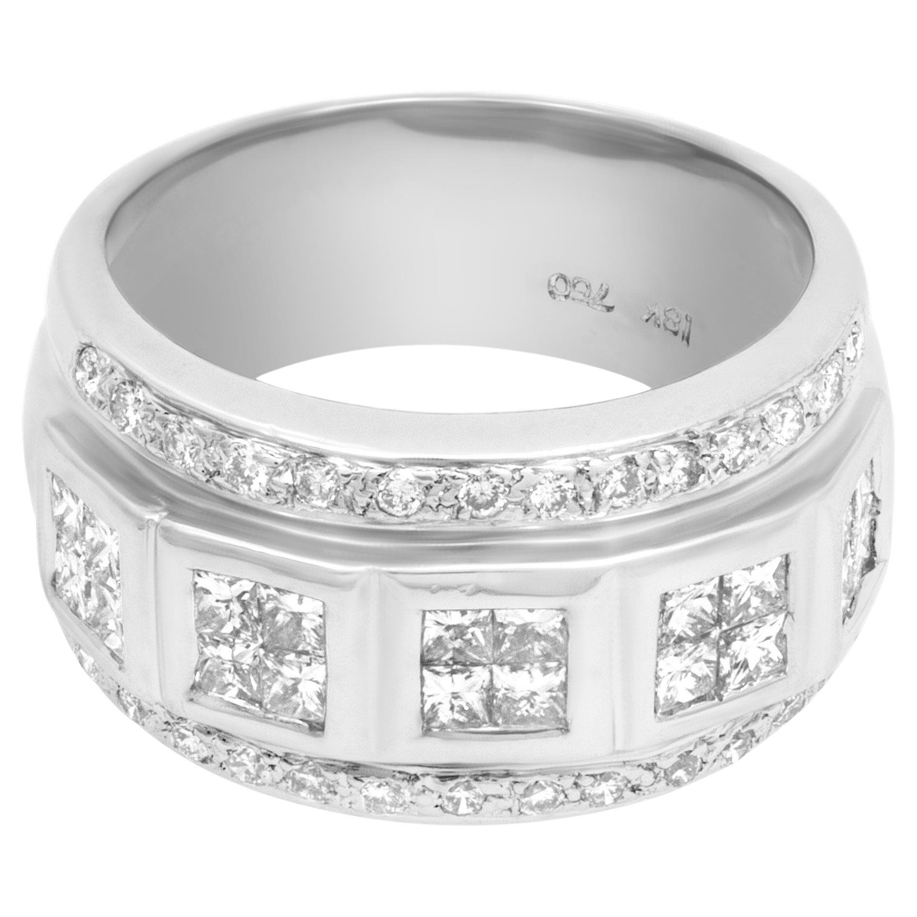 Round and Princess Cut Diamond Band in 18k White Gold For Sale