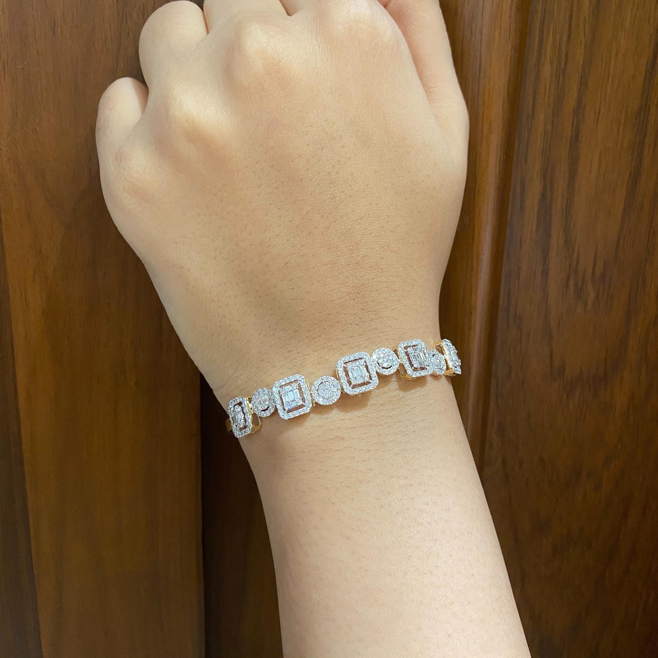 Art Deco Round and Square Halo Set Bracelet in 14K Solid Gold (Certified) For Sale
