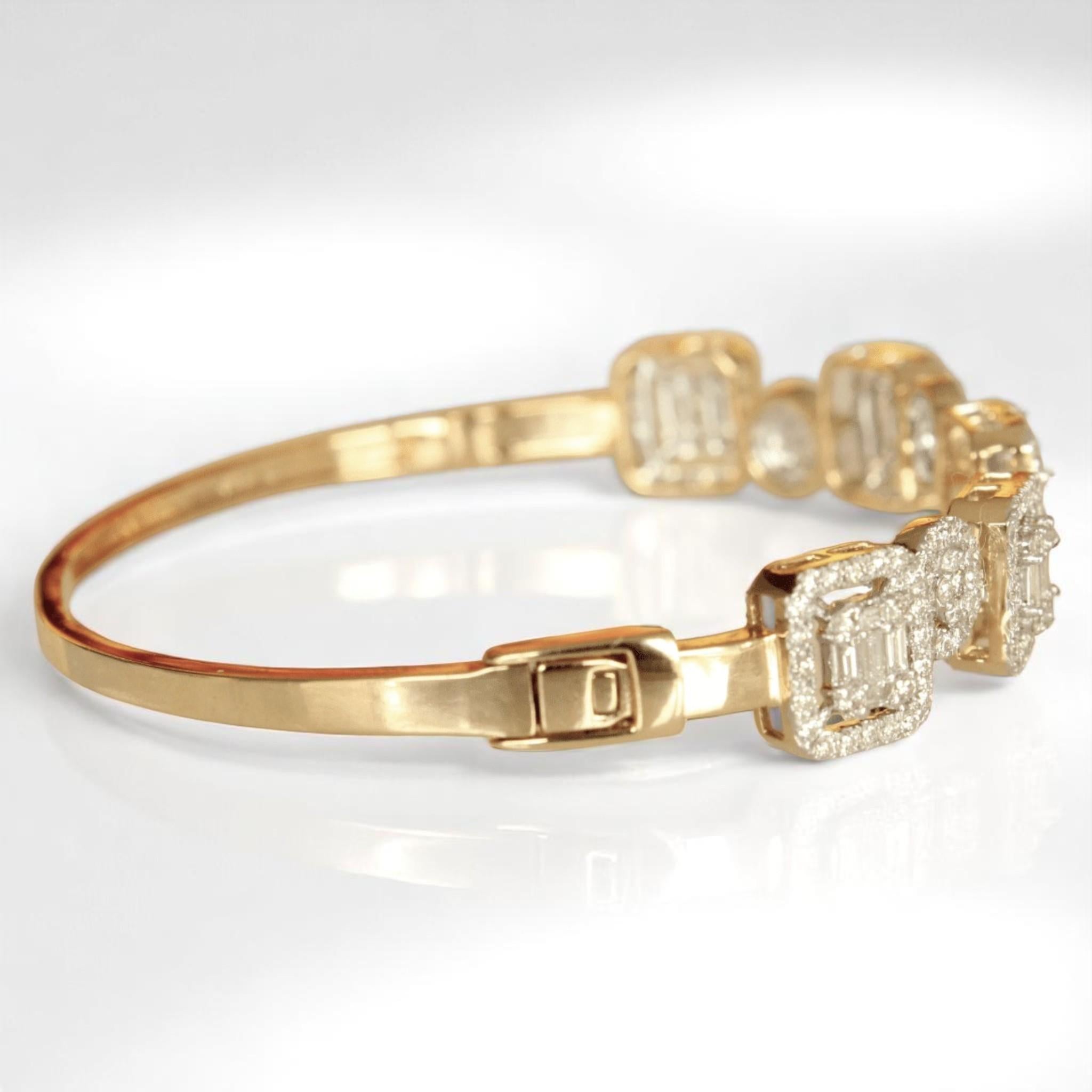 Round Cut Round and Square Halo Set Bracelet in 14K Solid Gold (Certified) For Sale