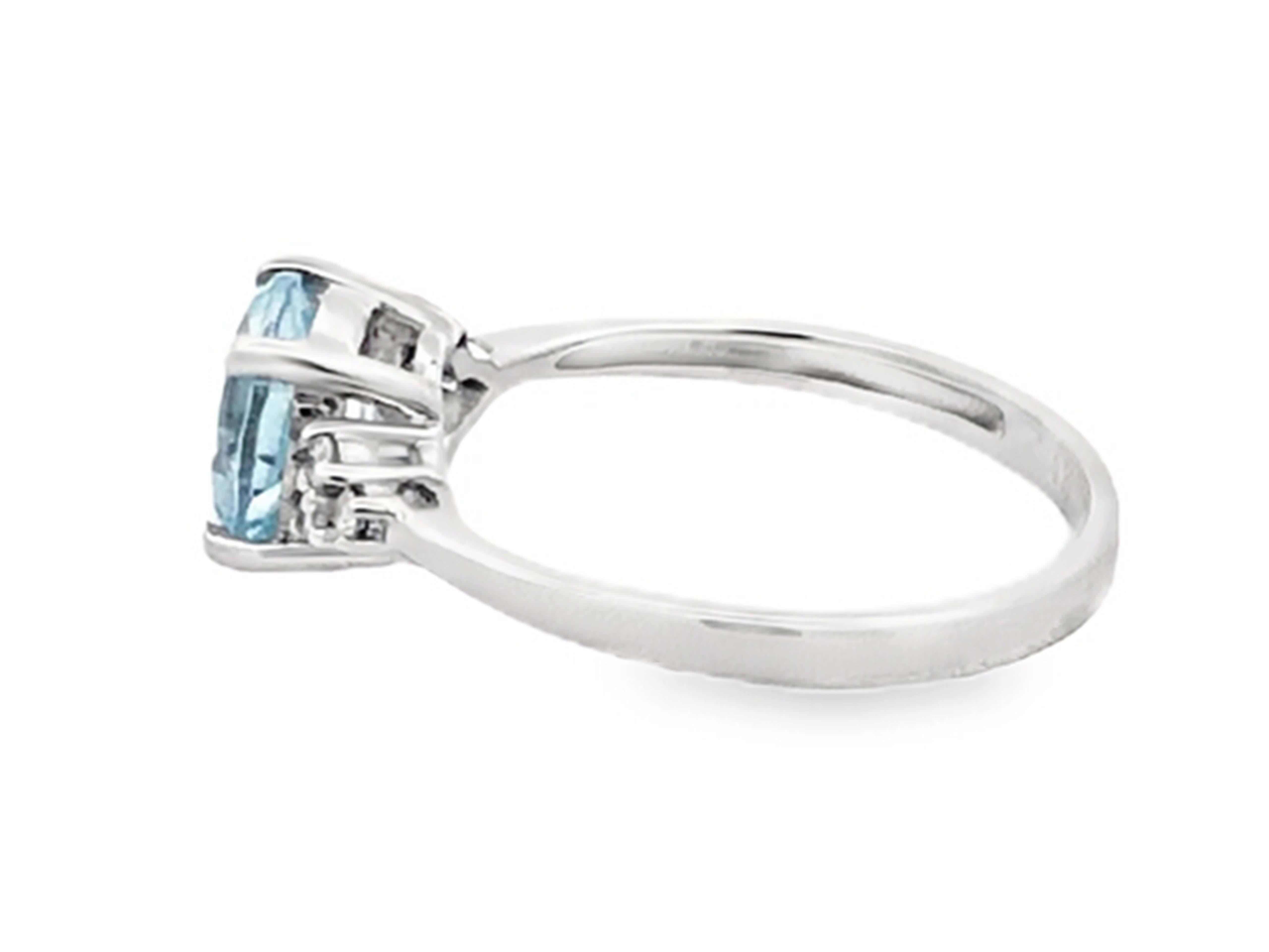 De las mujeres Anillo Aguamarina Redonda y Diamante Oro Blanco 14K en venta