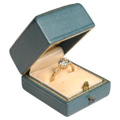 Round Aquamarine Cocktail Ring (Approx. 1.00-Carats), 18k Yellow Gold
