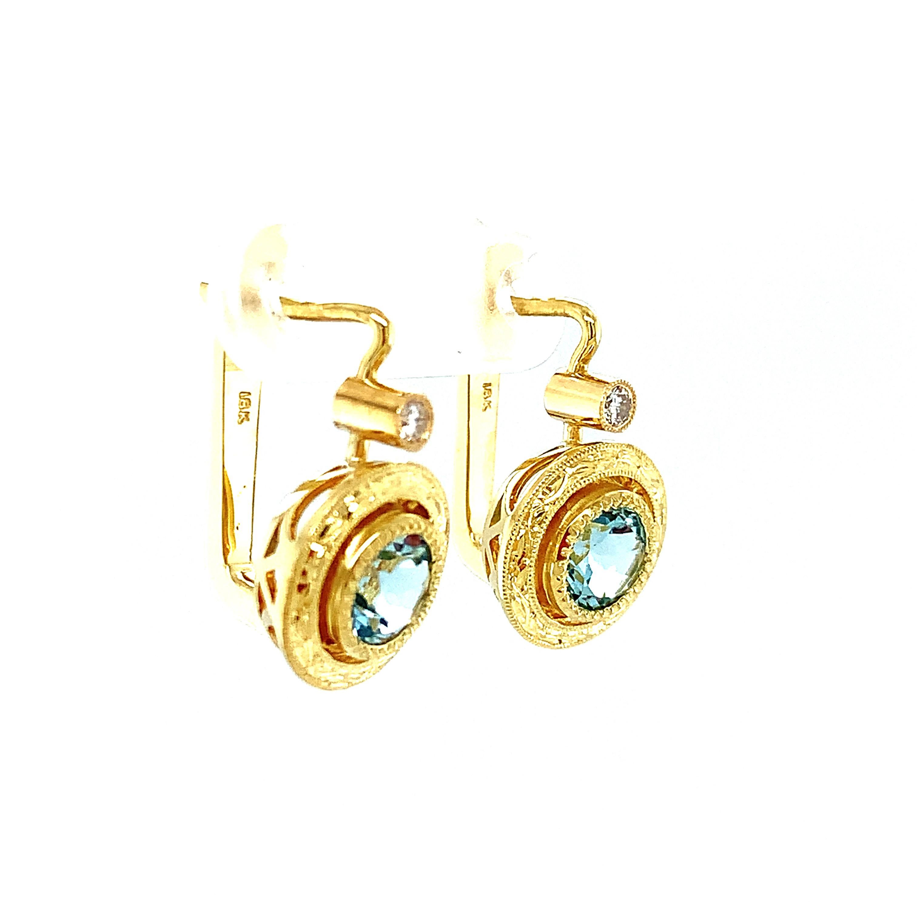 Round Aquamarine, Diamond, Yellow Gold Bezel, Lever Back Engraved Drop Earrings (Rundschliff)