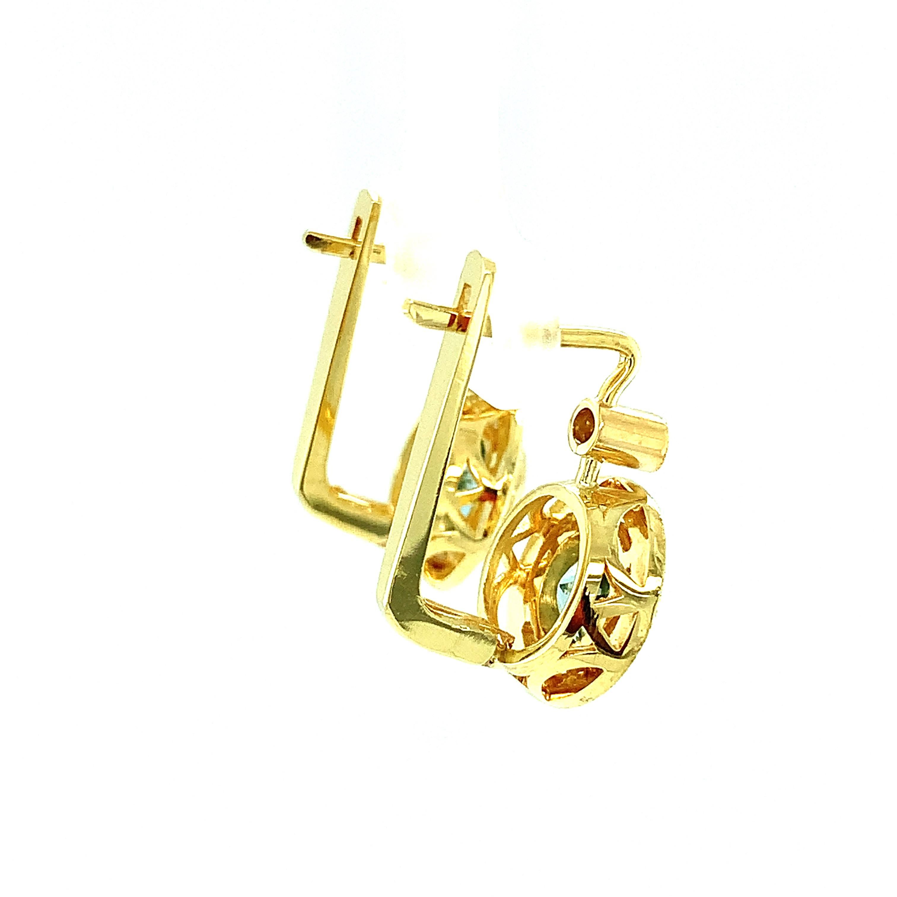 Round Aquamarine, Diamond, Yellow Gold Bezel, Lever Back Engraved Drop Earrings im Zustand „Neu“ in Los Angeles, CA
