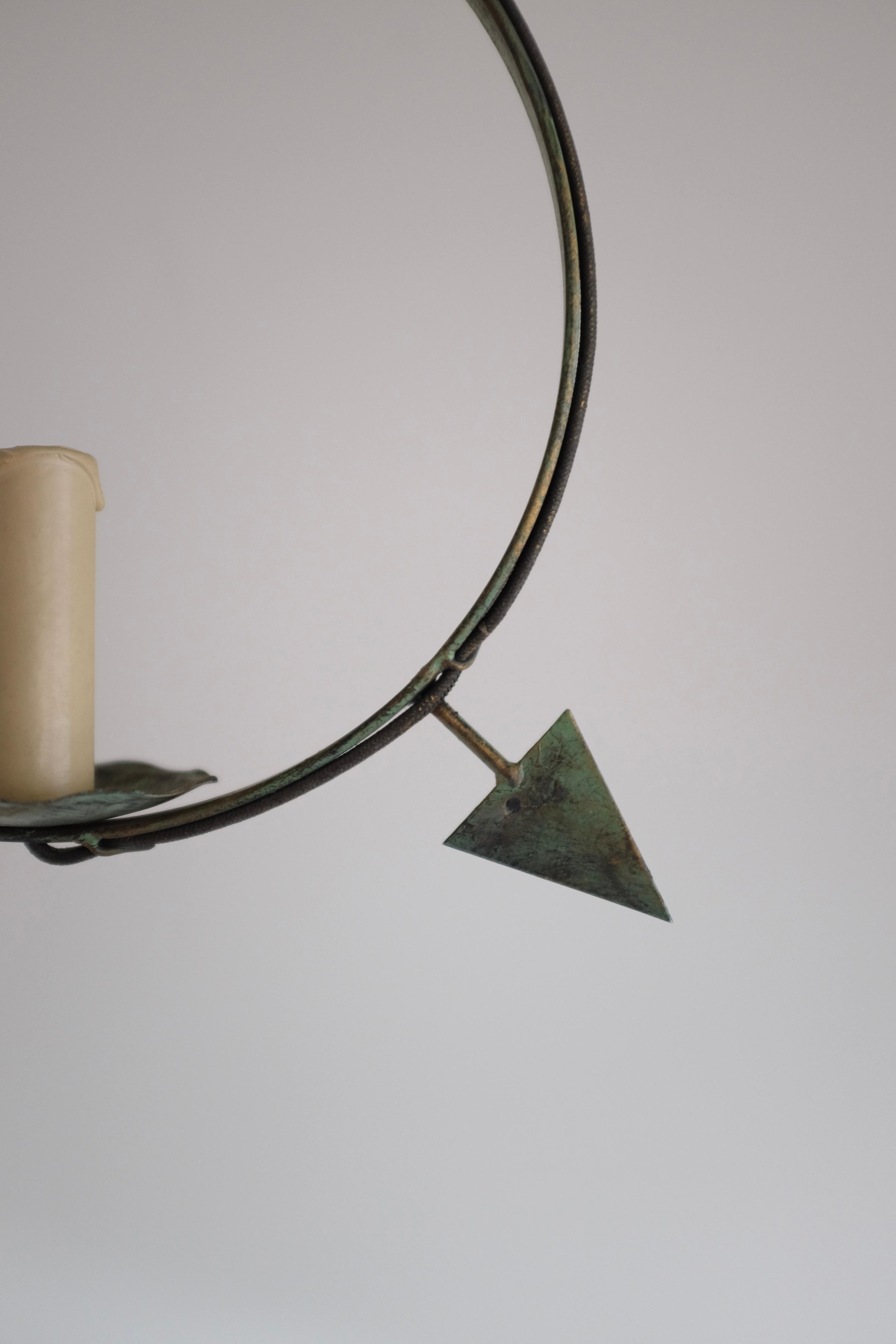 Svedese Ciondolo da esterno decorato a forma di Arrow in vendita