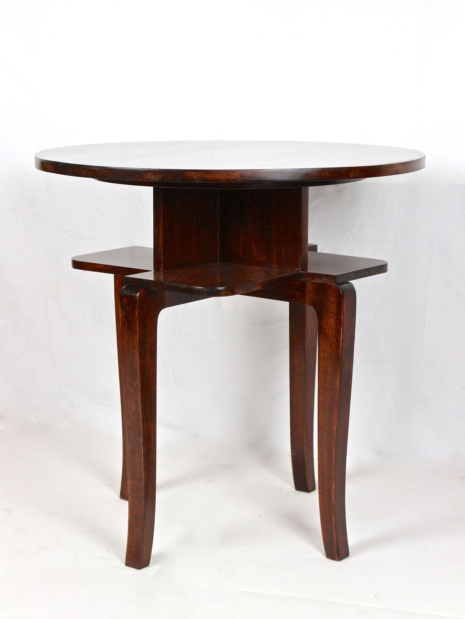 Round Art Deco Bentwood Side Table/ Coffee Table, Mahogany Style, AT ca. 1920 6