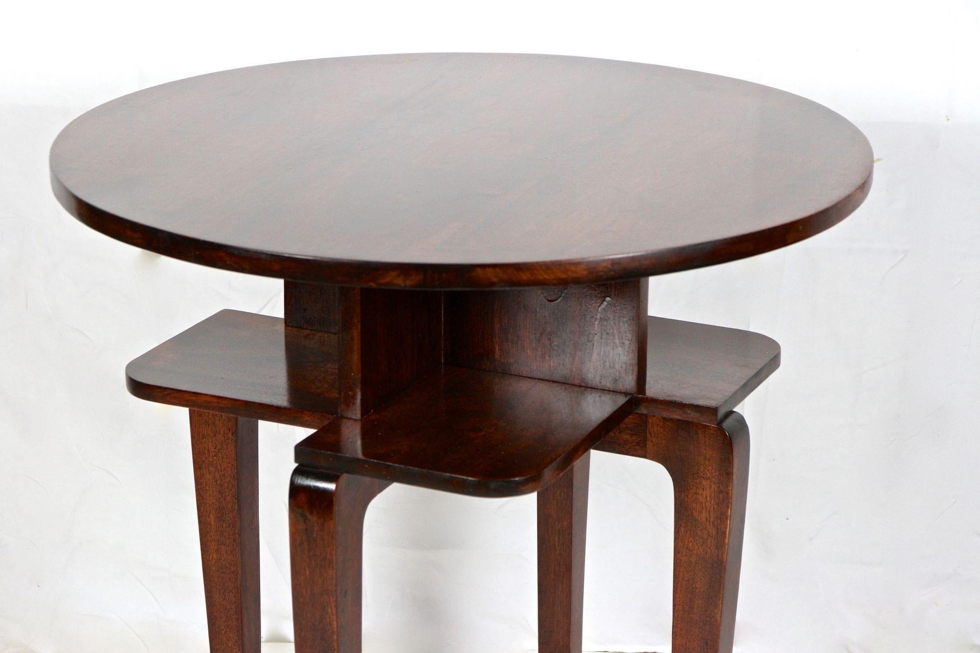 Round Art Deco Bentwood Side Table/ Coffee Table, Mahogany Style, AT ca. 1920 7