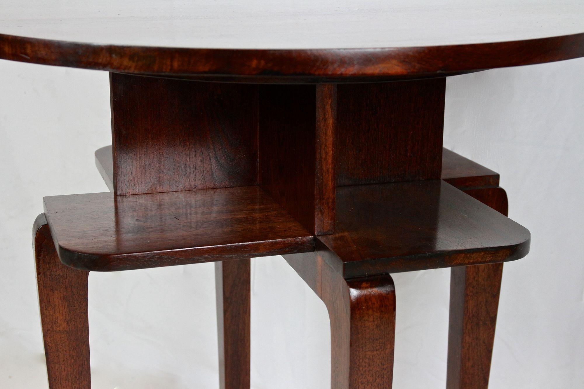 Round Art Deco Bentwood Side Table/ Coffee Table, Mahogany Style, AT ca. 1920 3