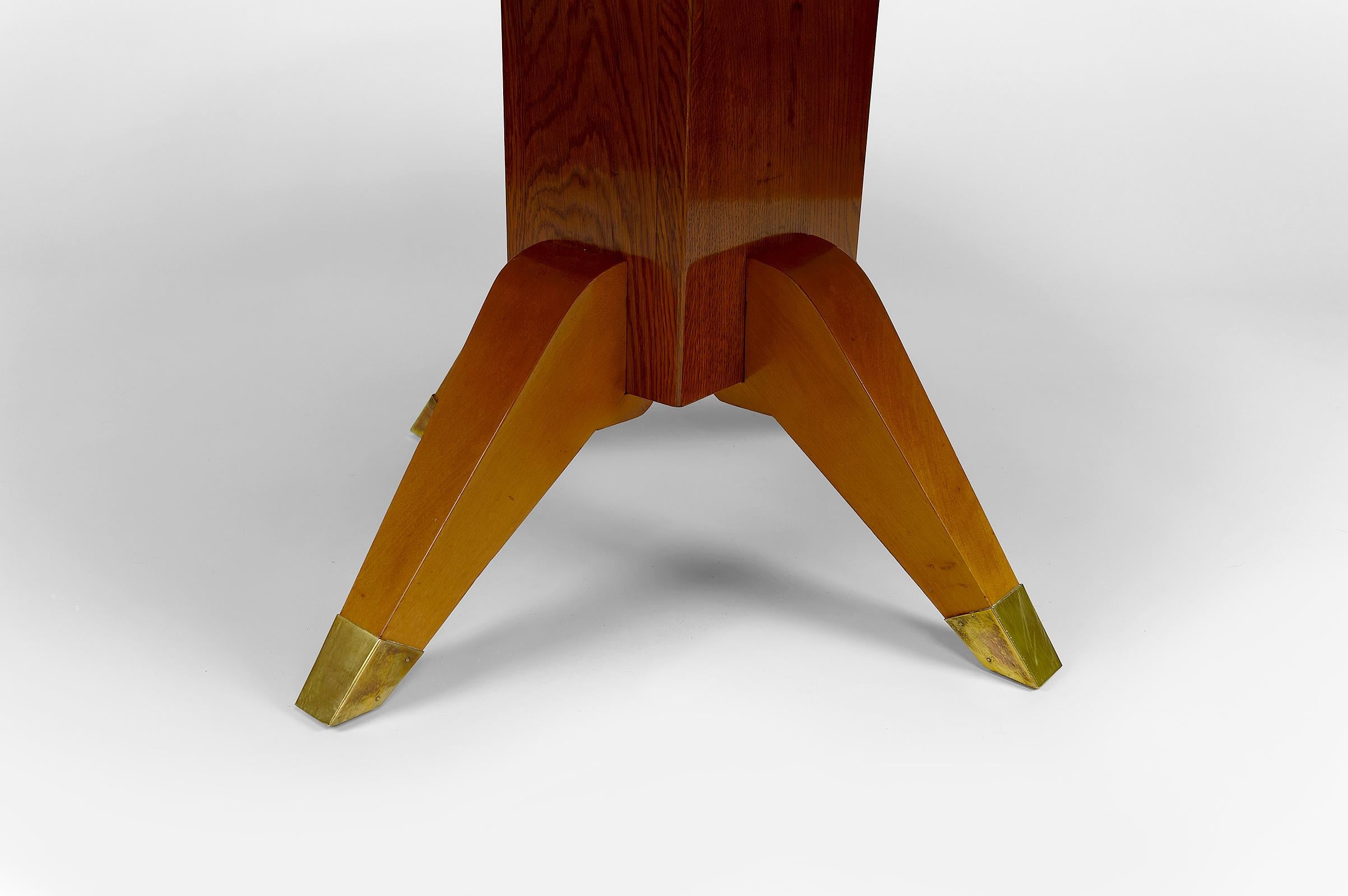 Round Art Deco Coffee Table in Maple Wood, France, circa 1940 4