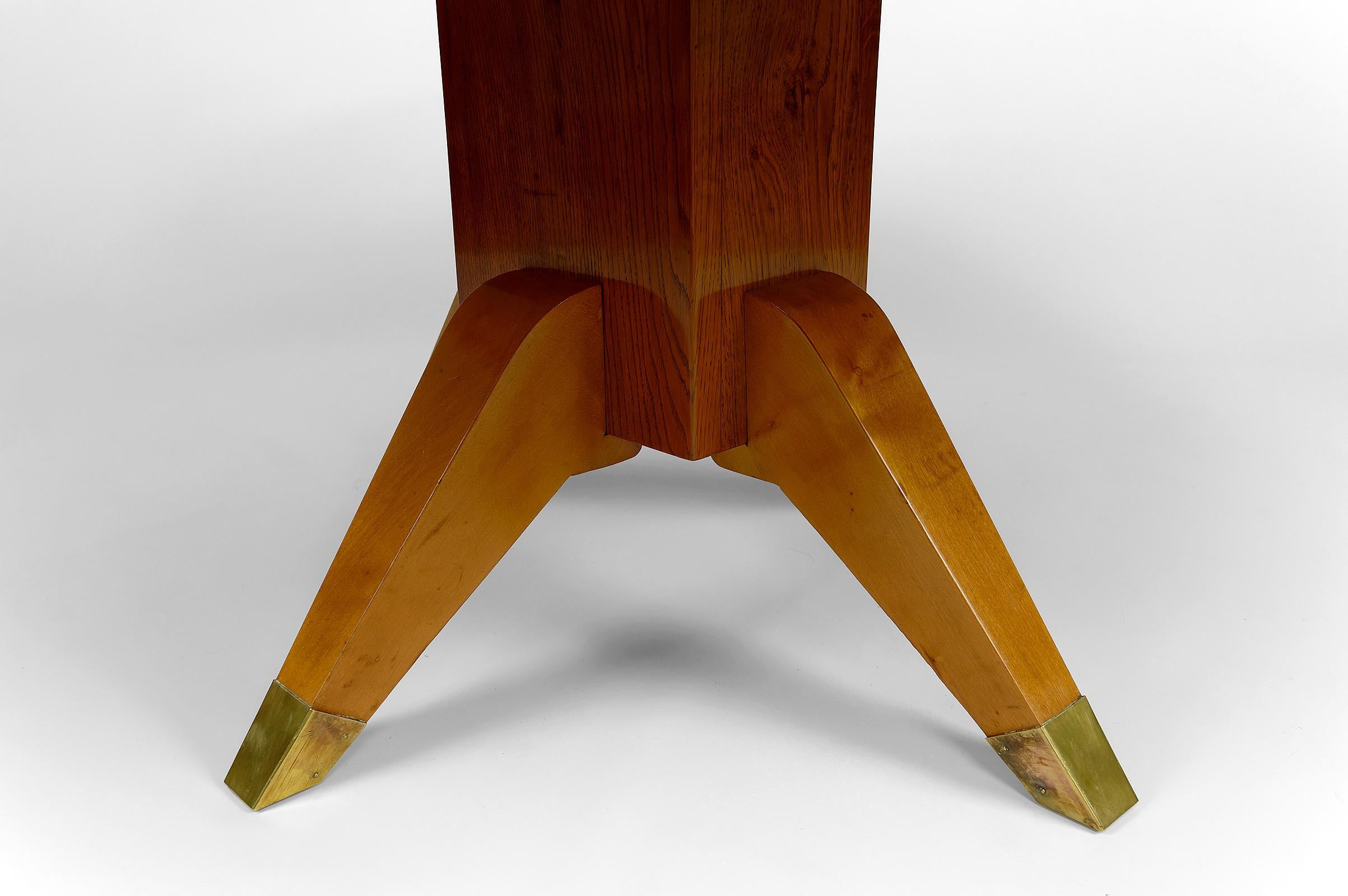 Round Art Deco Coffee Table in Maple Wood, France, circa 1940 2