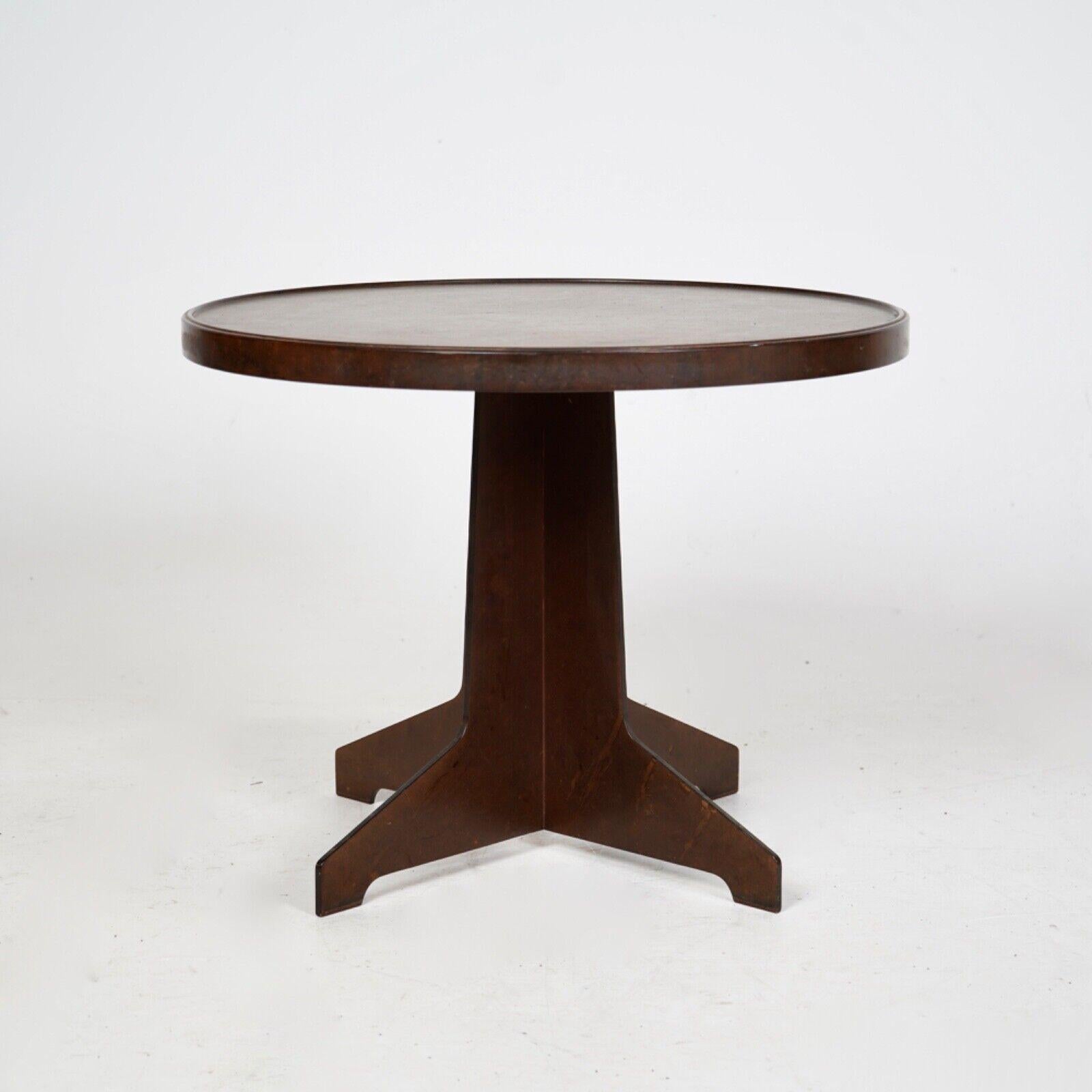Round Art Deco Rare Bakelite Brown Side Table In Good Condition For Sale In Dorchester, GB