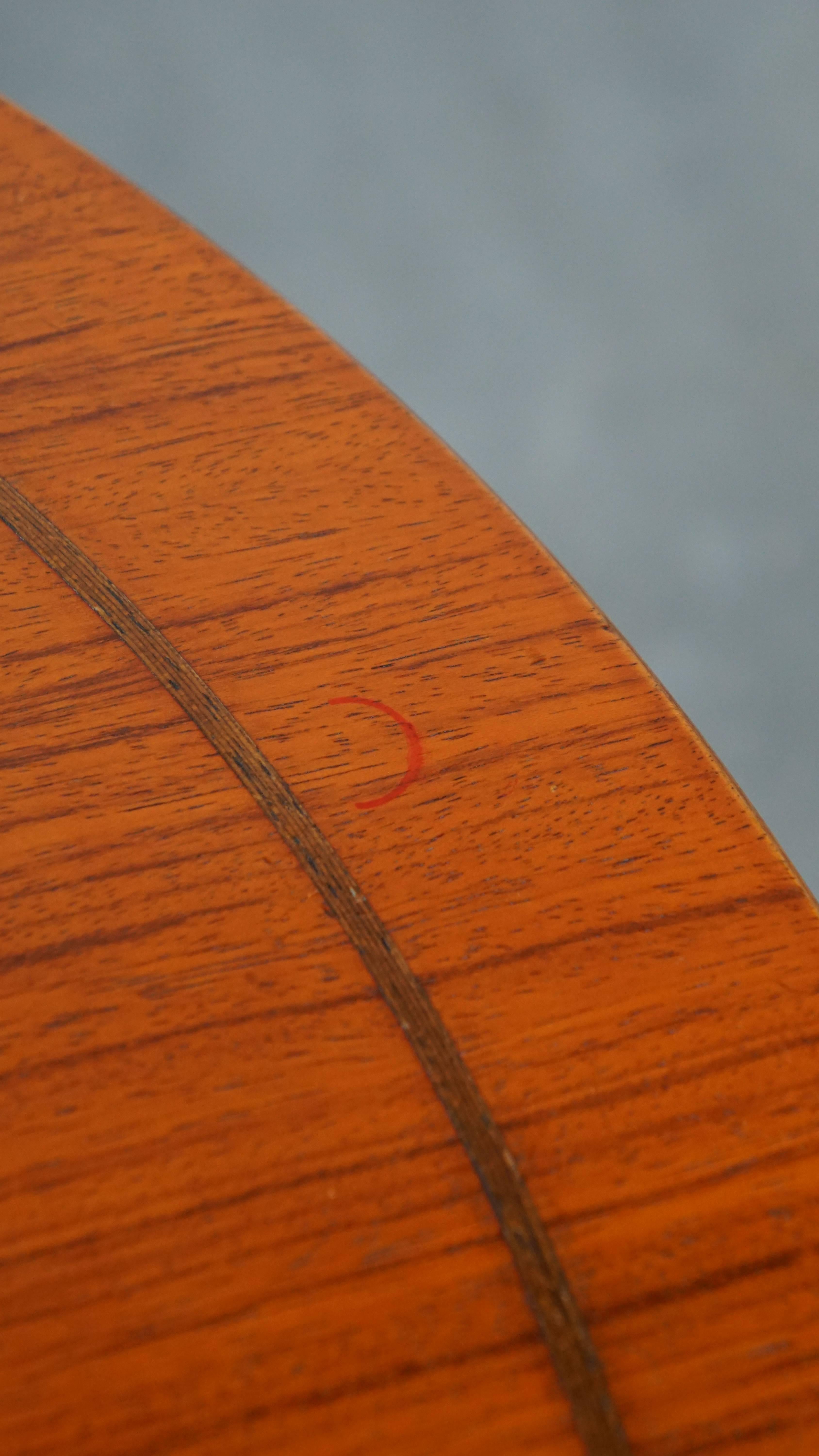 Round Art Deco side/ coffee table For Sale 5