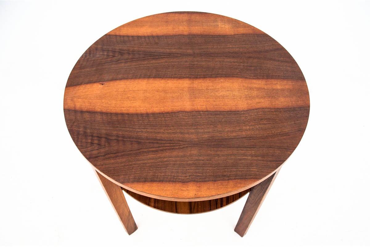 Round Art Deco Table, Poland, 1950s, Renovated In Good Condition In Chorzów, PL