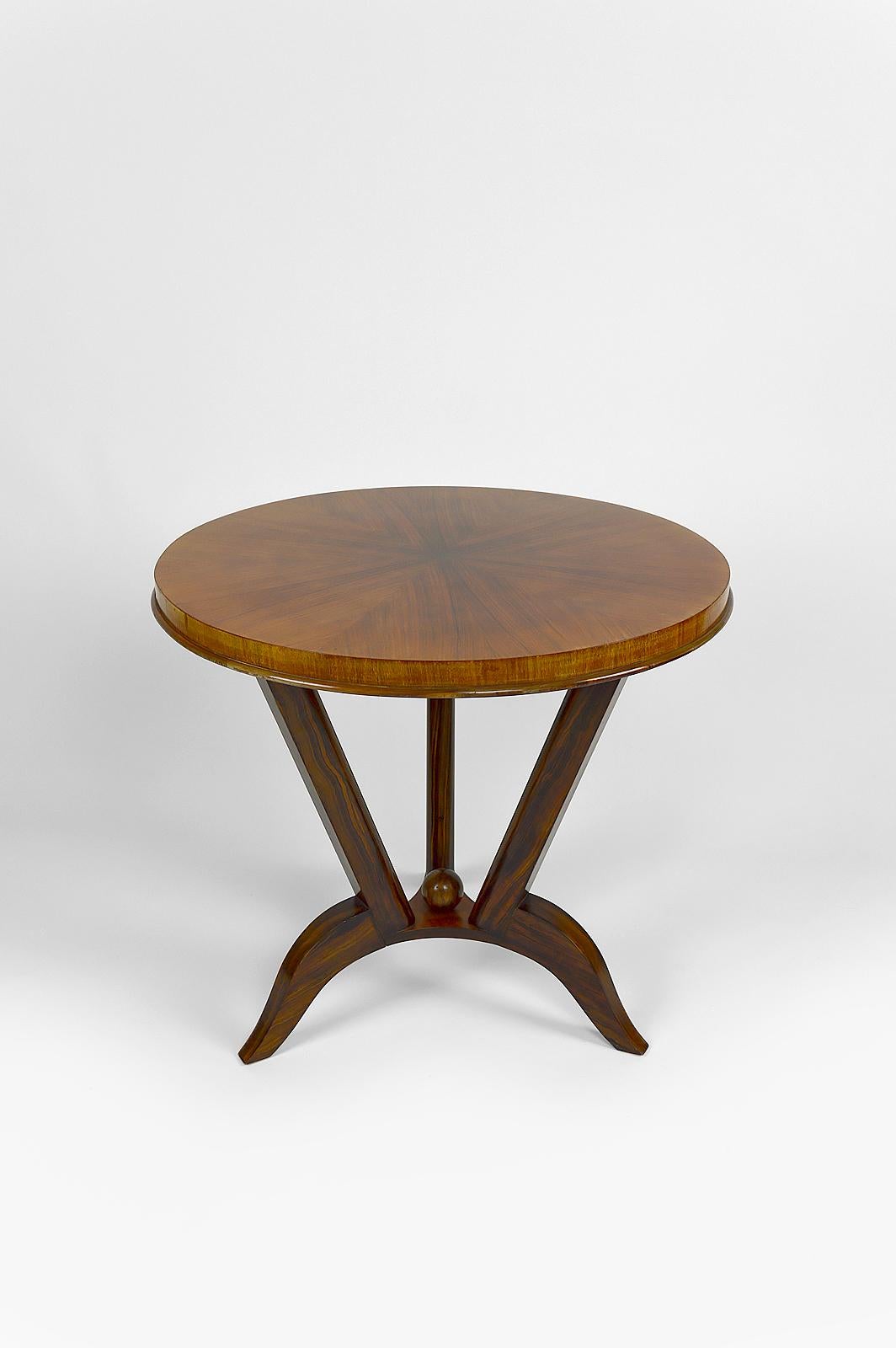 Round Art Deco Trompe-l'Oeil Side Table, France, Circa 1930 2