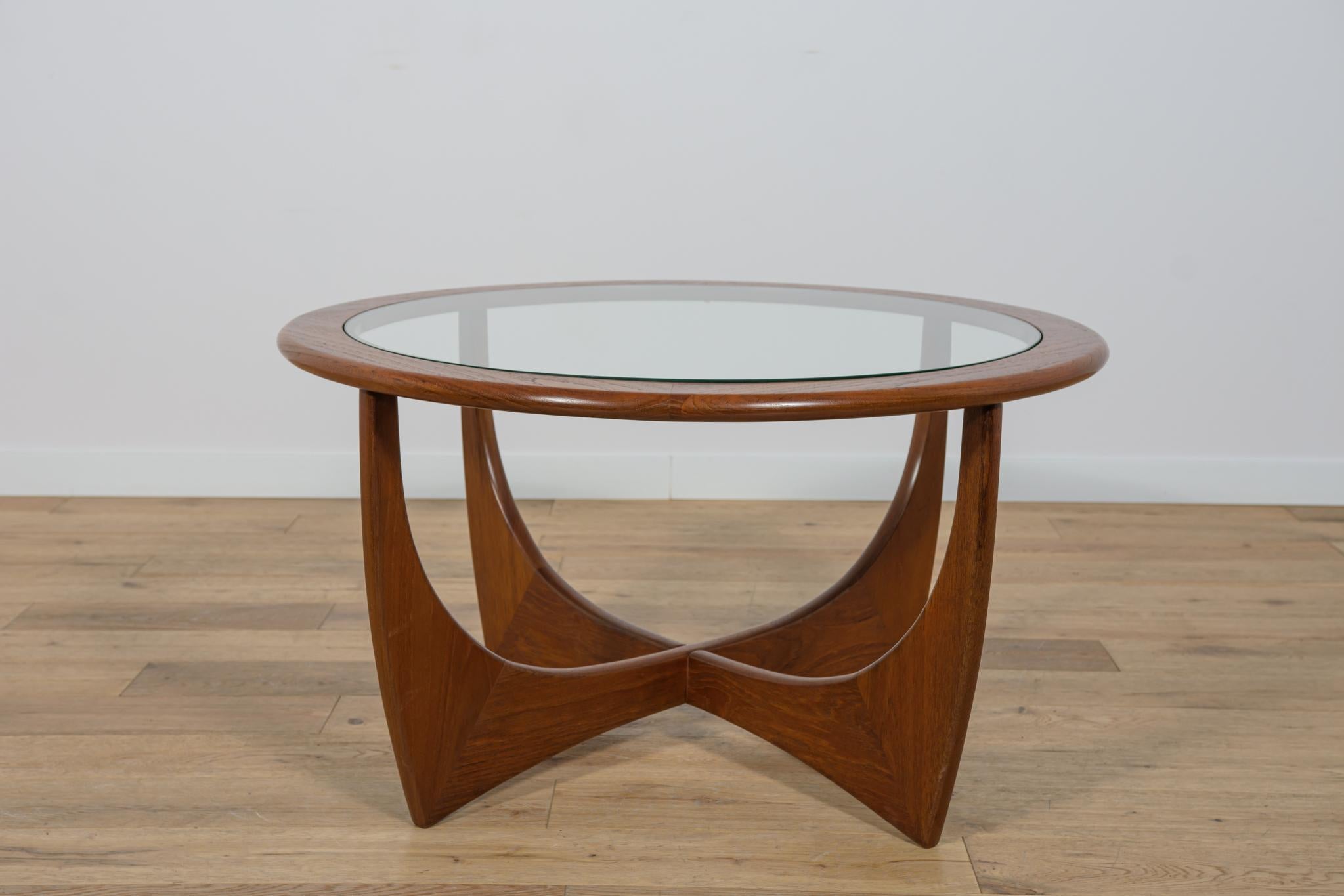Britannique Table basse ronde Astro de Victor Wilkins pour G-Plan, United Knigdom en vente