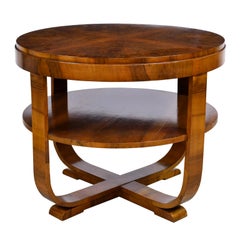 Round Austrian Art Deco Table or Gueridon in Figured Walnut, Vienna, circa 1930