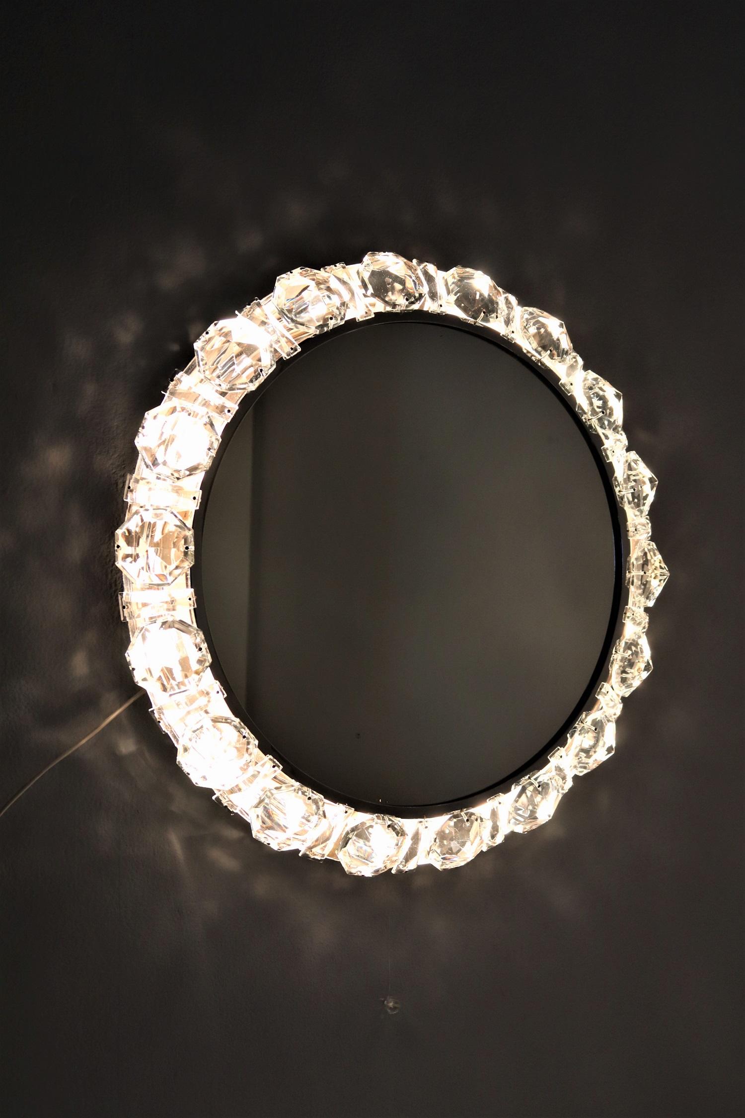 Round Backlit Wall Mirror with Chrome and Crystal Glass by Bakalowits, 1960s In Good Condition For Sale In Morazzone, Varese
