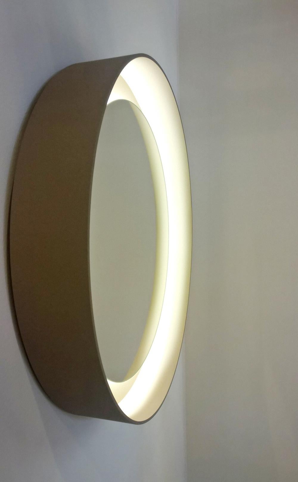 Round Backlit Wall Mirror with LED Light in Oak In New Condition For Sale In Anaheim, CA