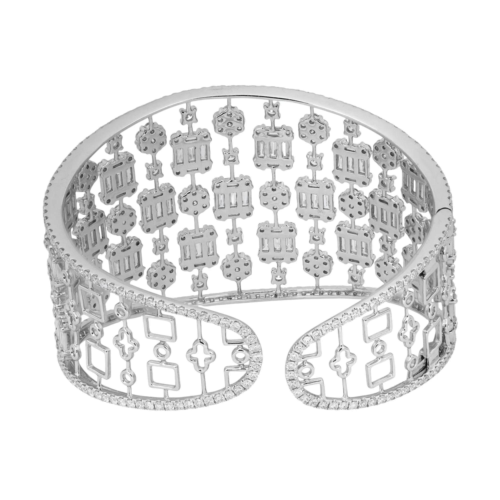 Moderno Bracciale con diamanti rotondi e taglio baguette in oro bianco 18 carati 17,75 ctw in vendita