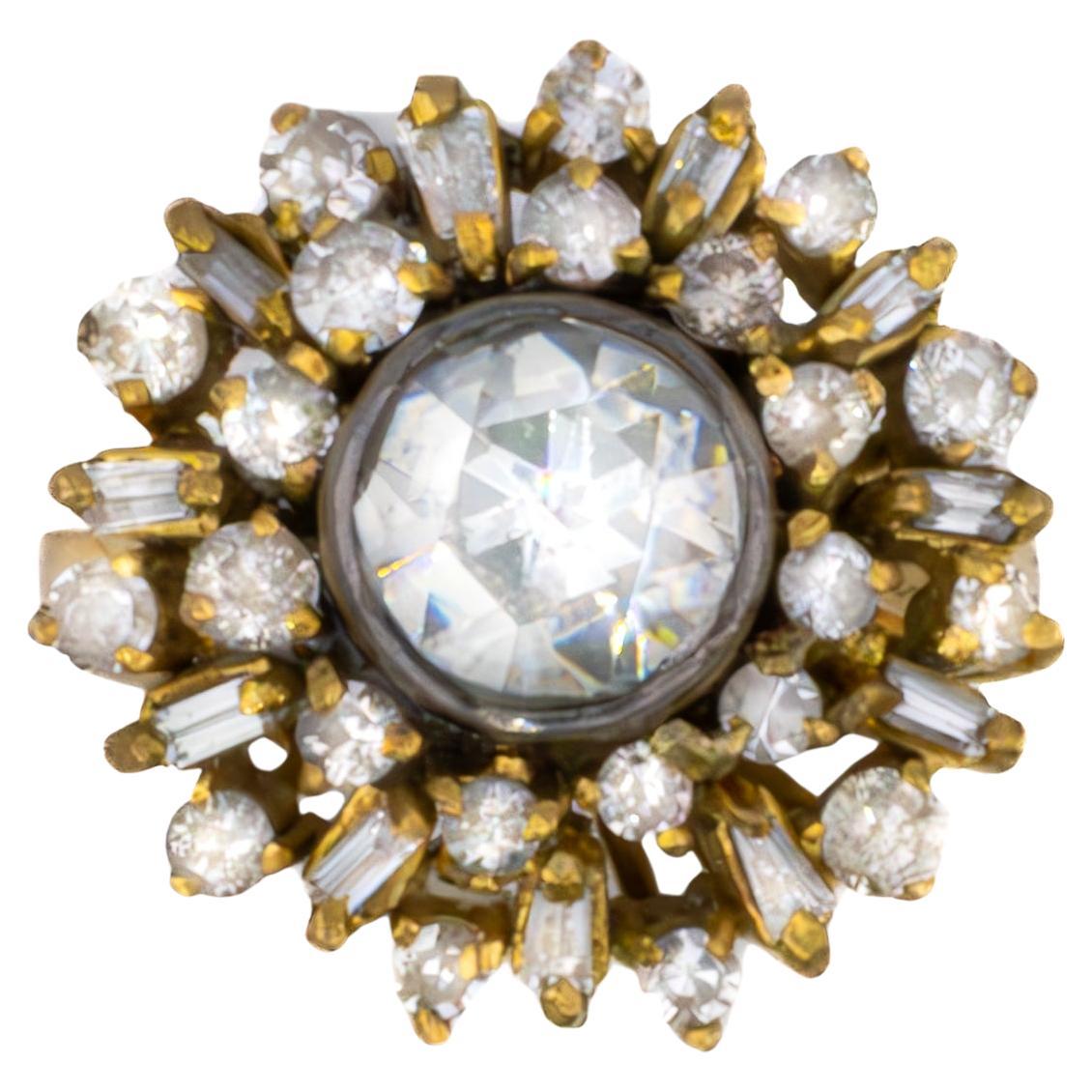 Round 
Baguette Cut Floral Halo Cocktail Ring en venta