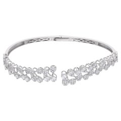 Bracelet manchette en or blanc 18 carats avec diamants ronds et baguettes SI/H