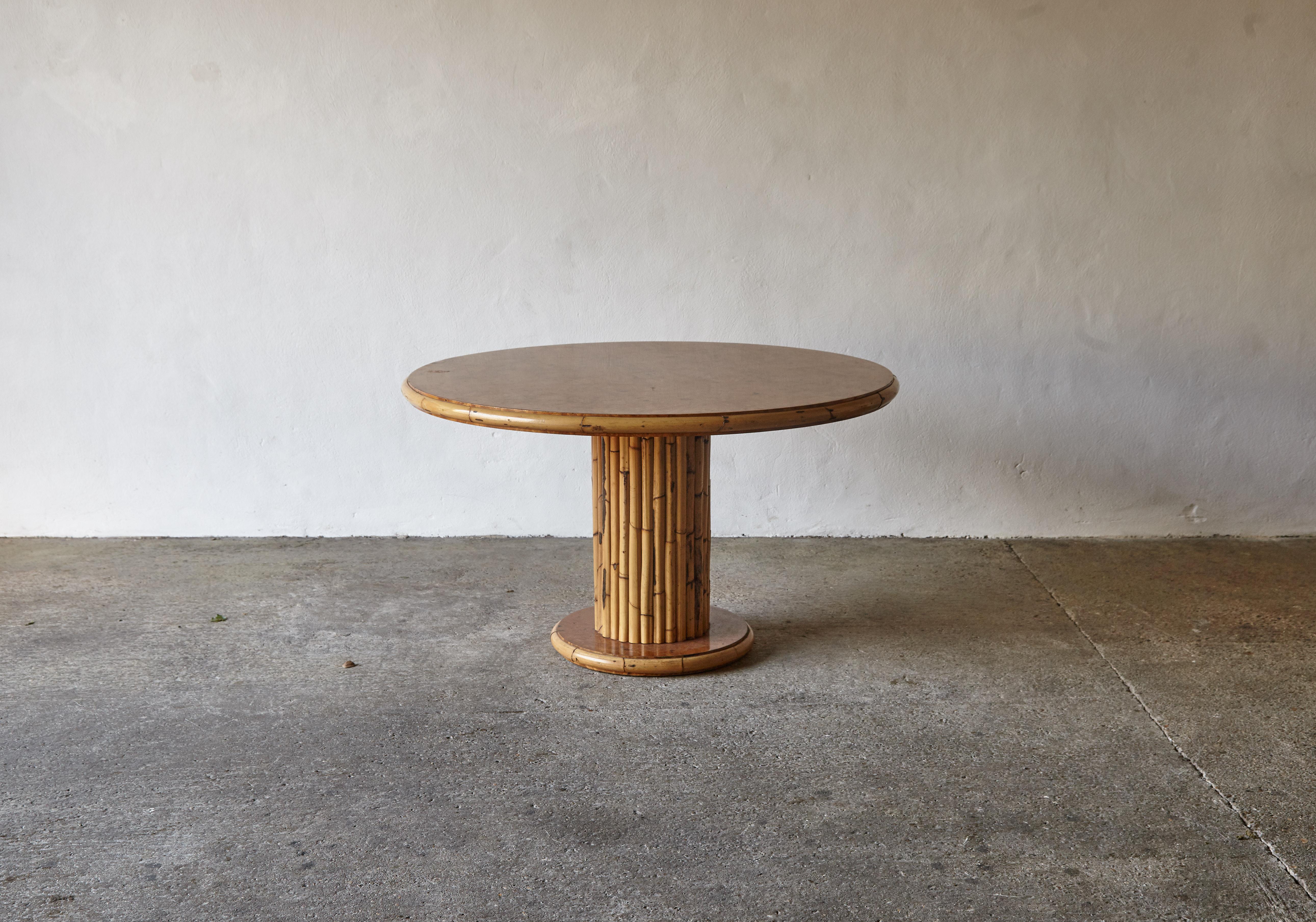 A round bamboo and burl wood dining table, Italy, 1970s, in the style of Gabriella Crespi. In very good ready to use condition.





Please note: Prices do not include VAT. VAT may be applied depending on the ship-to location.