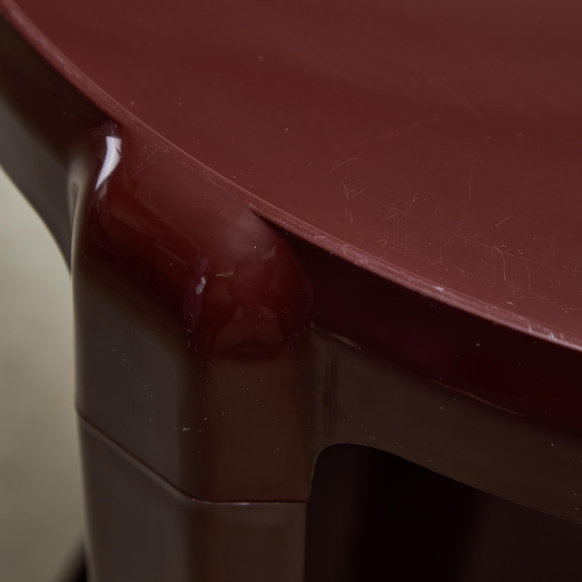 Carrito Redondo de Bar y Servicio en Borgoña, por Alberto Rosselli para Kartell, 1970s Italiano en venta