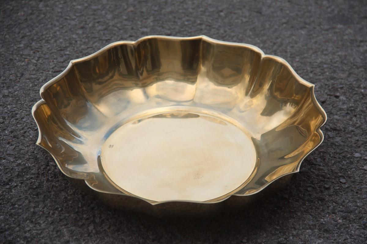 Round Baroque Scalloped Tray in Solid Brass, 1970s Italian Design For Sale 2