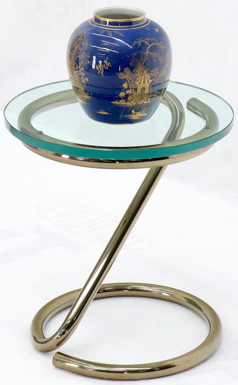 Round Bauhaus Style Side Table 2