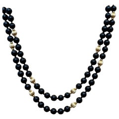 Runde Perle Schwarzer Onyx & 14 Karat Gold Perlenkette