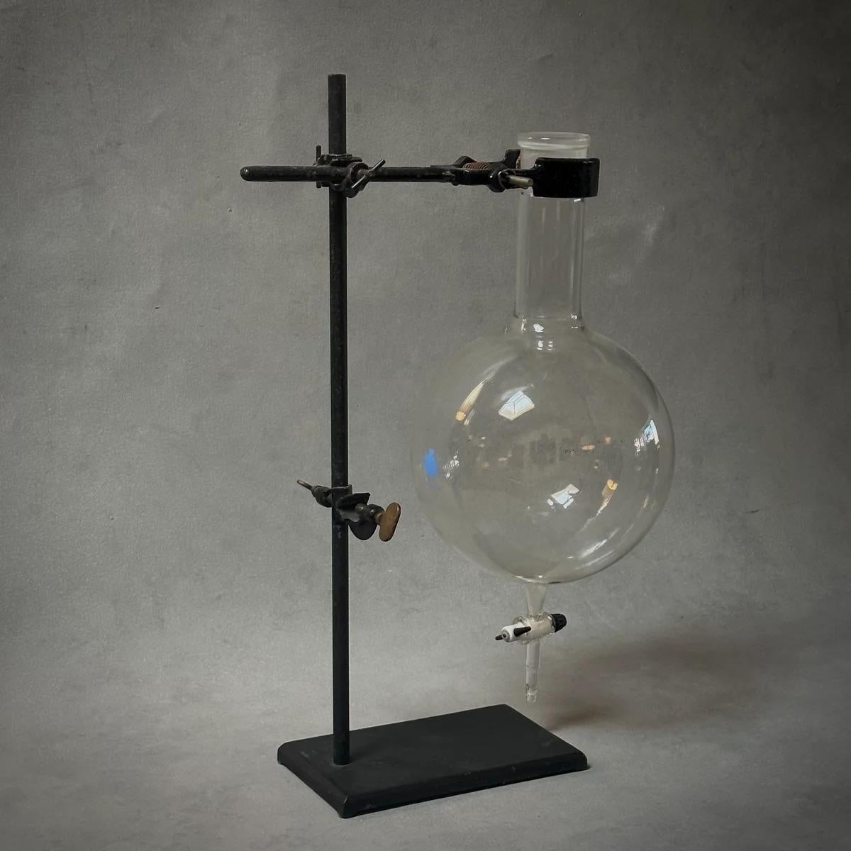 circular beaker