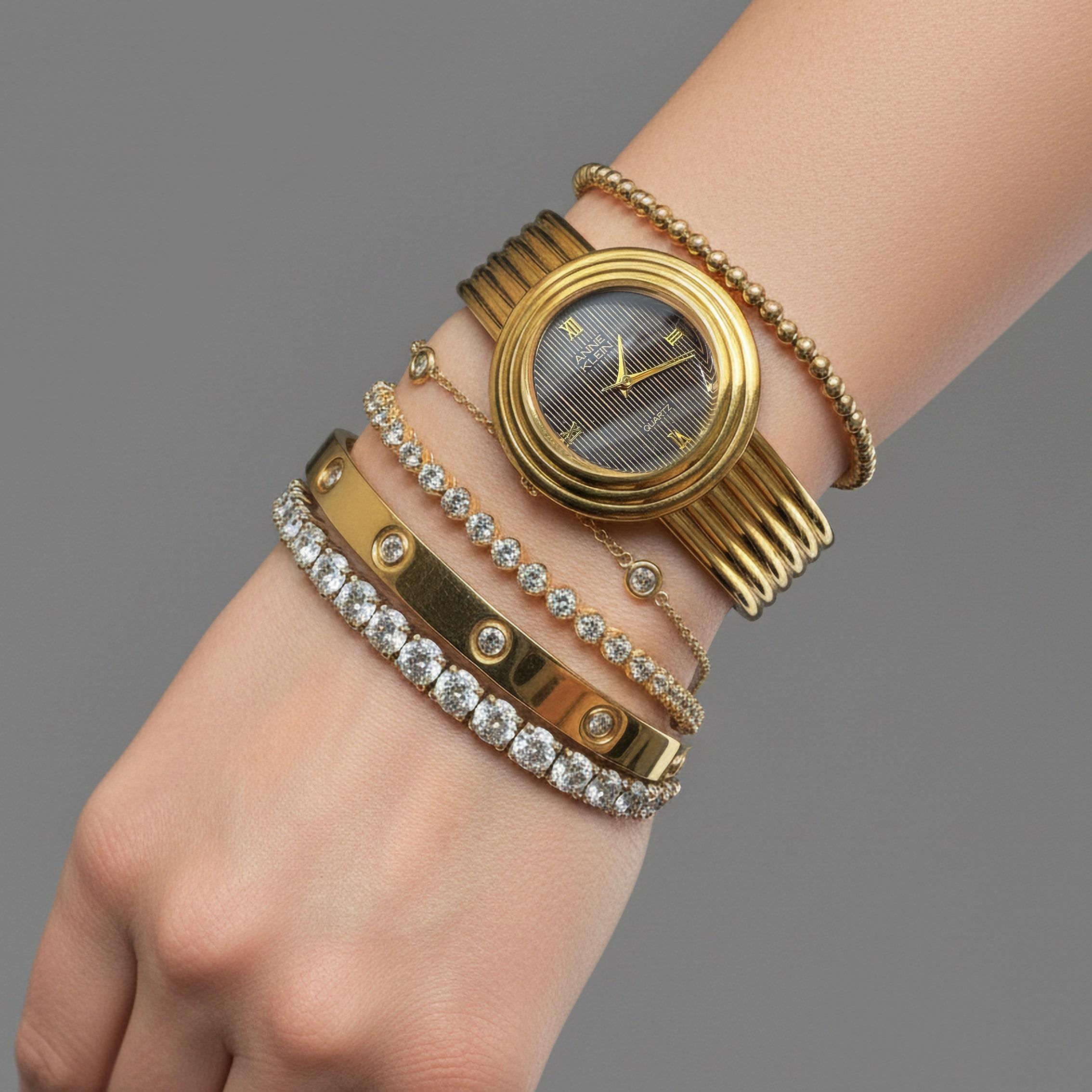 Moderno Bracciale da tennis dritto in oro 14K (richiesta 18k) con diamante naturale incastonato a cesto rotondo in vendita