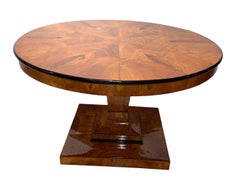 Round Biedermeier Dining Table, Ash Veneer, Austria/Vienna, circa 1825