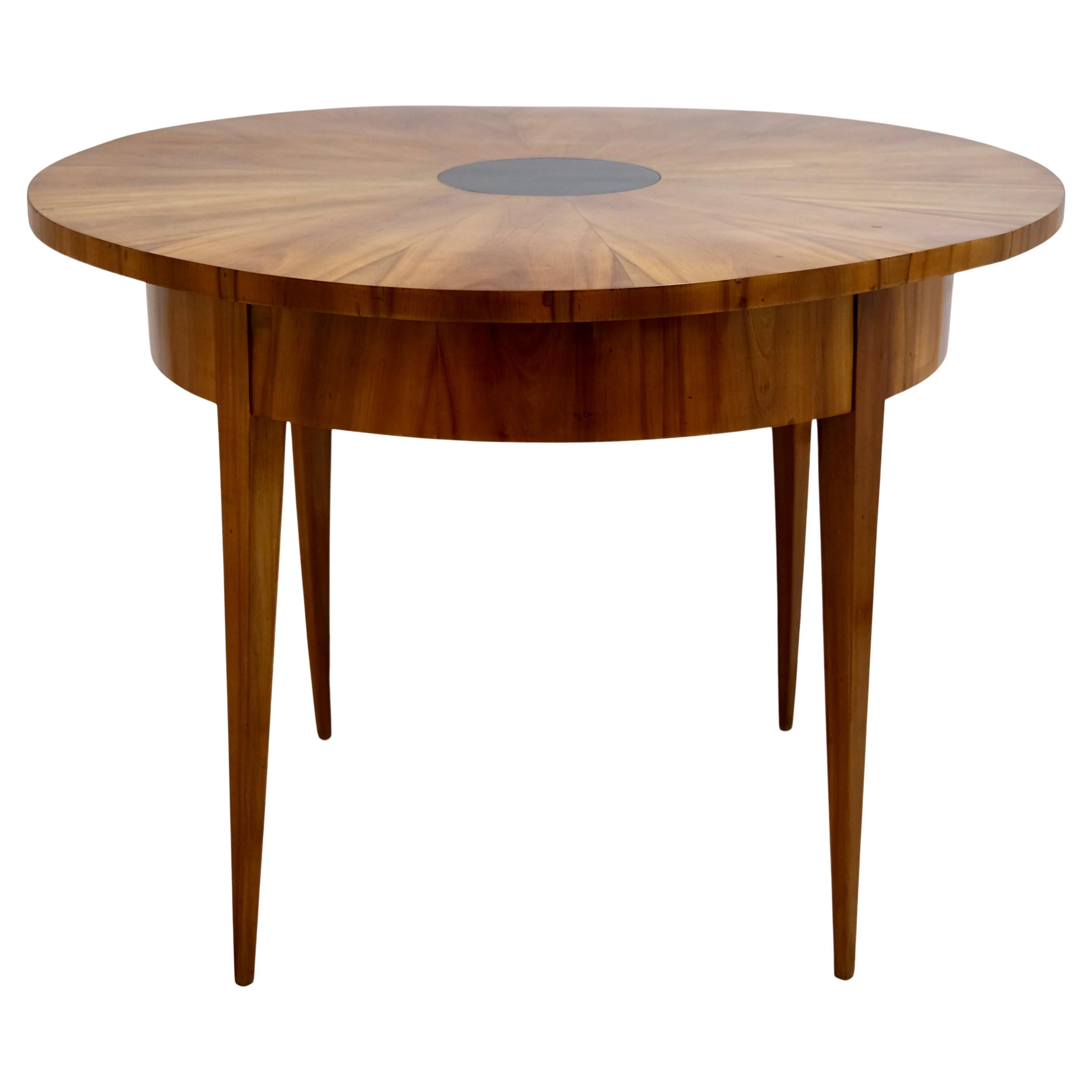 Round Biedermeier Dining Table or Center Table in Cherrywood Germany 1820's