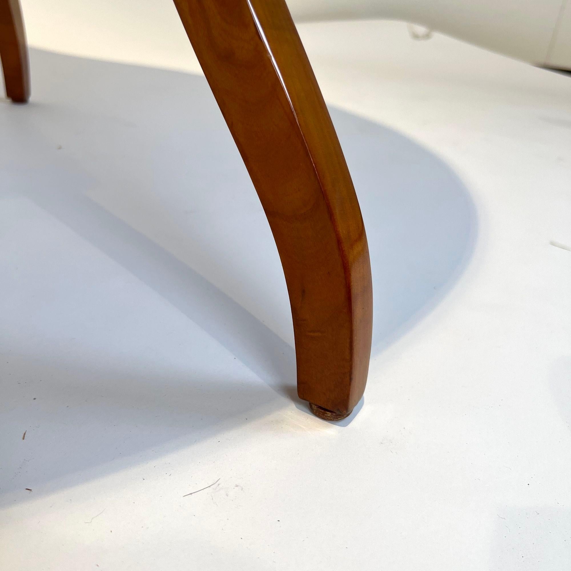 Runder Biedermeier Tisch, Kirschbaumholz, Süddeutschland um 1820 im Angebot 11