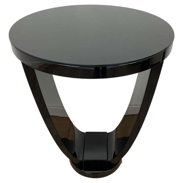 Round Bistro Table Art Deco Style in Black Piano Lacquer by Tischlerei Hänsdieke For Sale