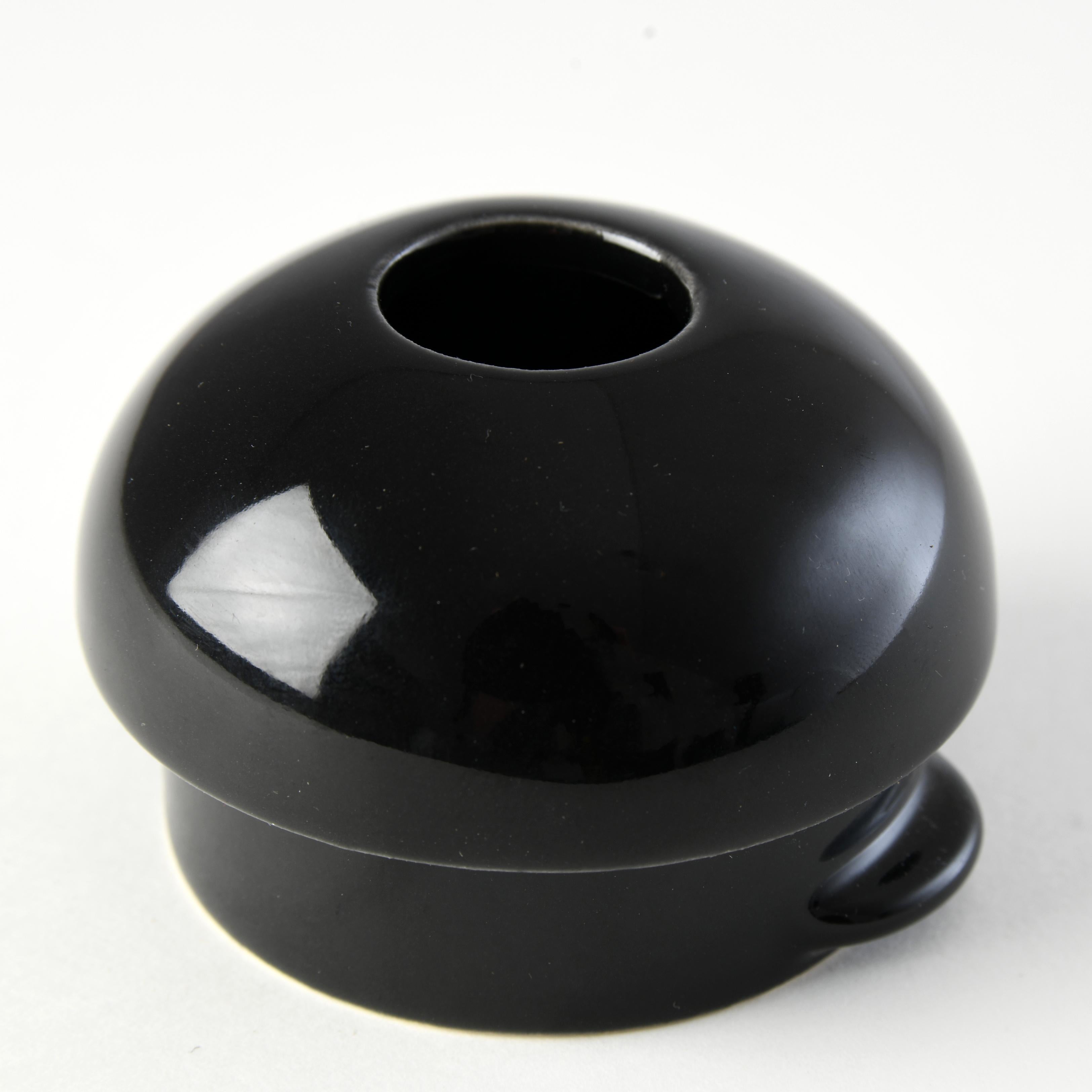 Round black ceramic teapot, Kahler Denmark designed by J. List Amstrup For Sale 2