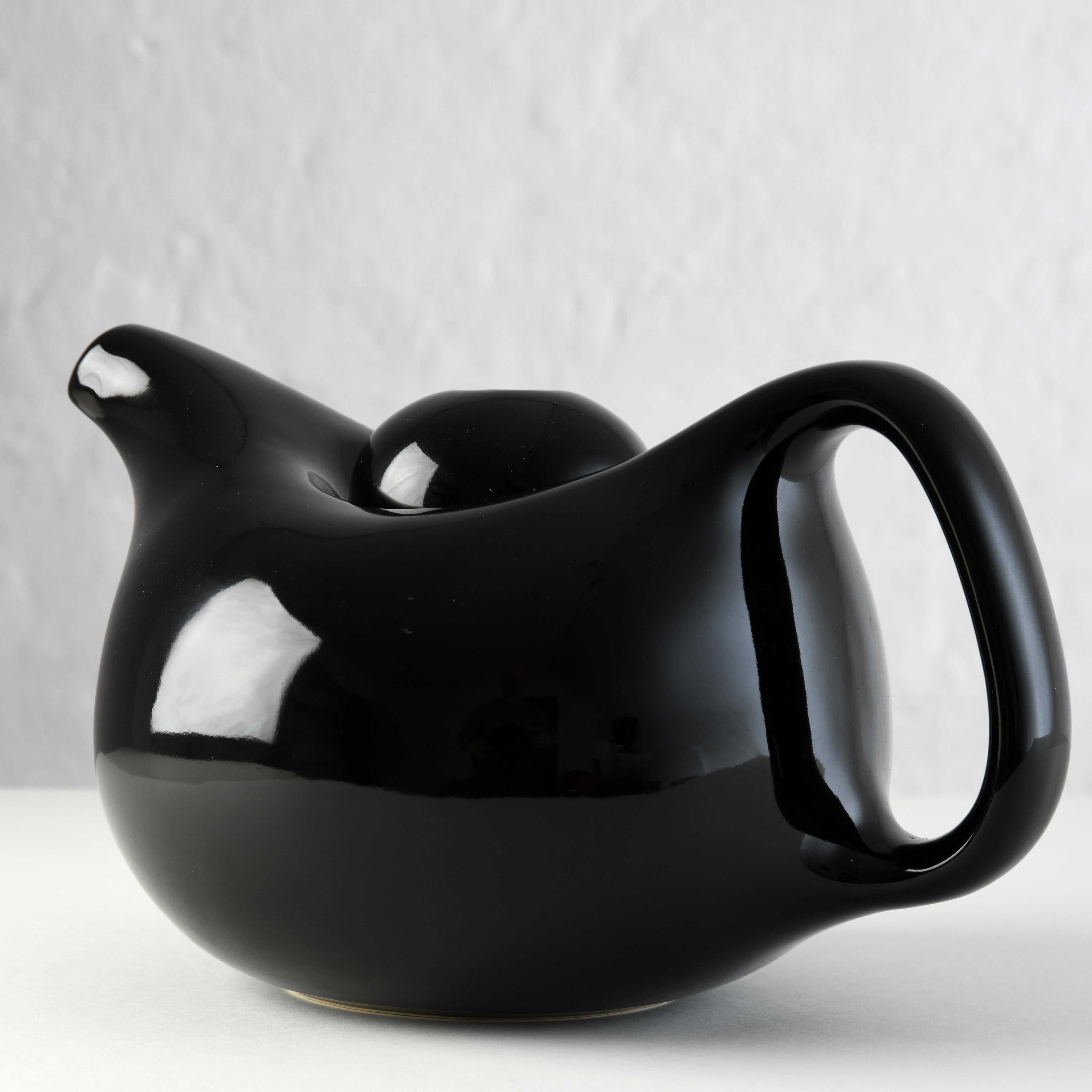Enameled Round black ceramic teapot, Kahler Denmark designed by J. List Amstrup For Sale