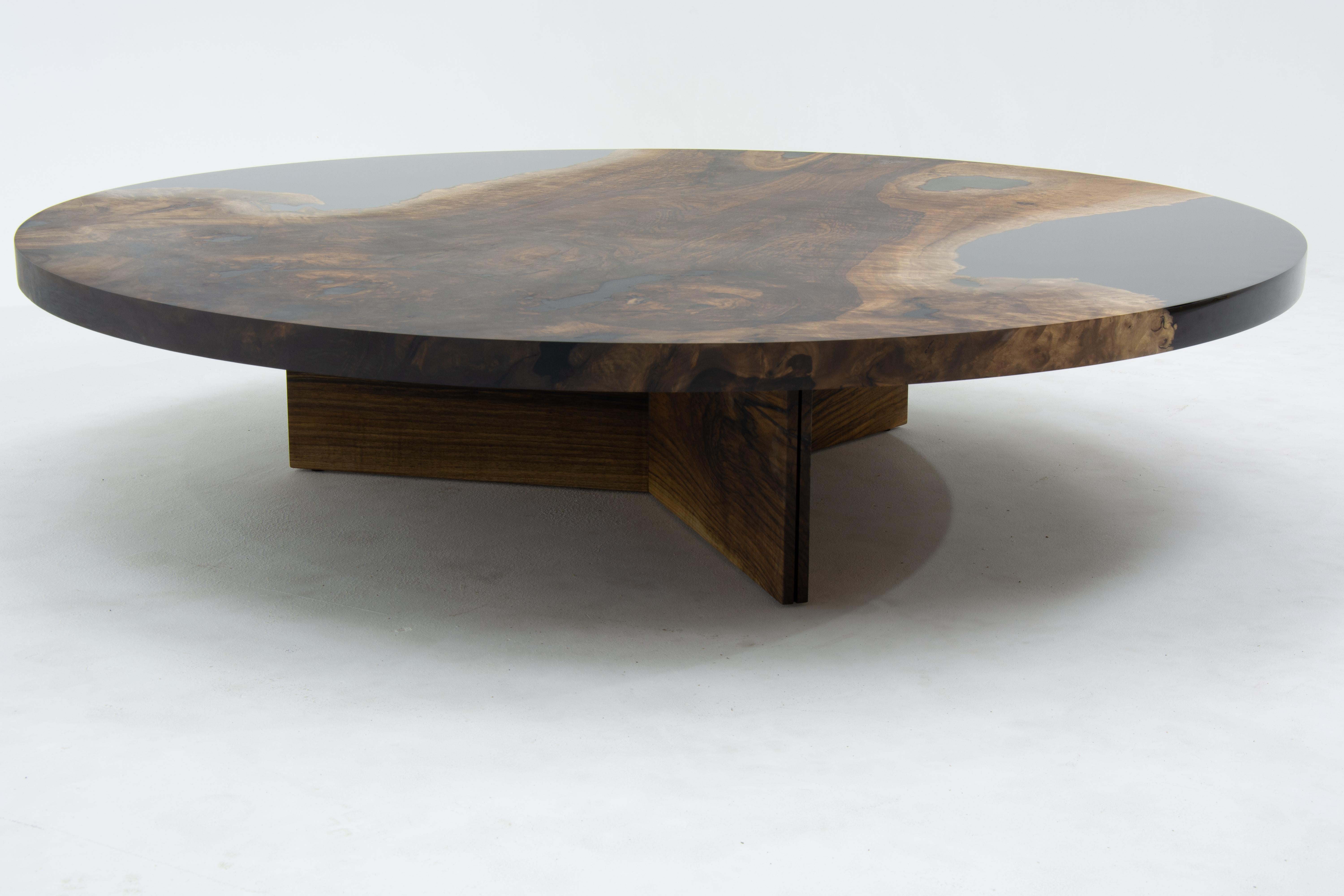 Round Black Coffee Table - Epoxy Resin Custom Table For Sale 2