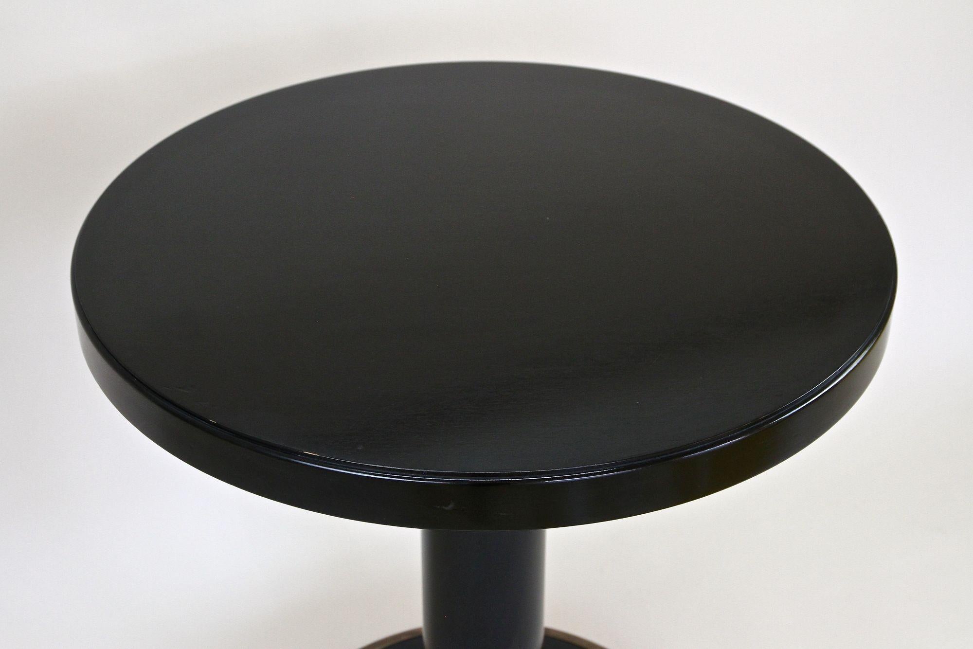 Round Black Coffee Table/ Side Table by Thonet with Brass Base, Austria 1980 For Sale 10