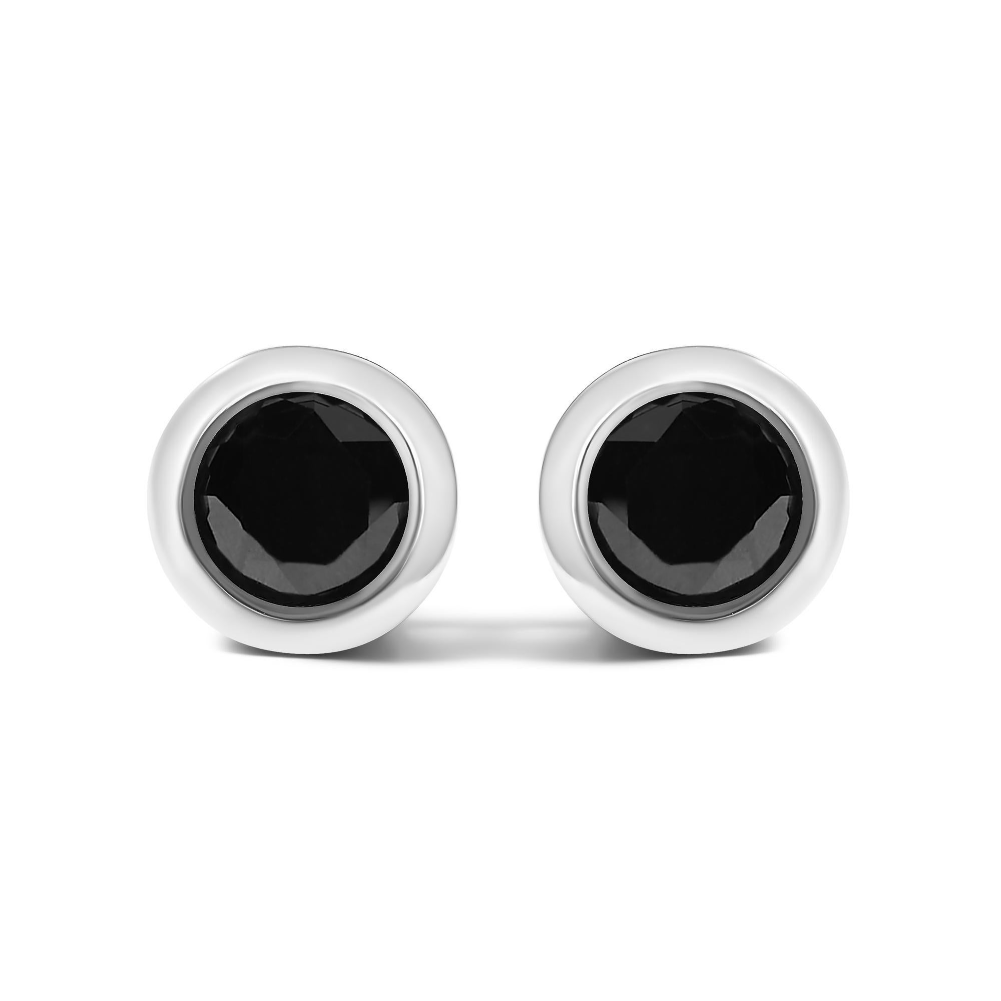 Pendientes redondos de diamante negro con bisel y solitario de plata con cierre de rosca