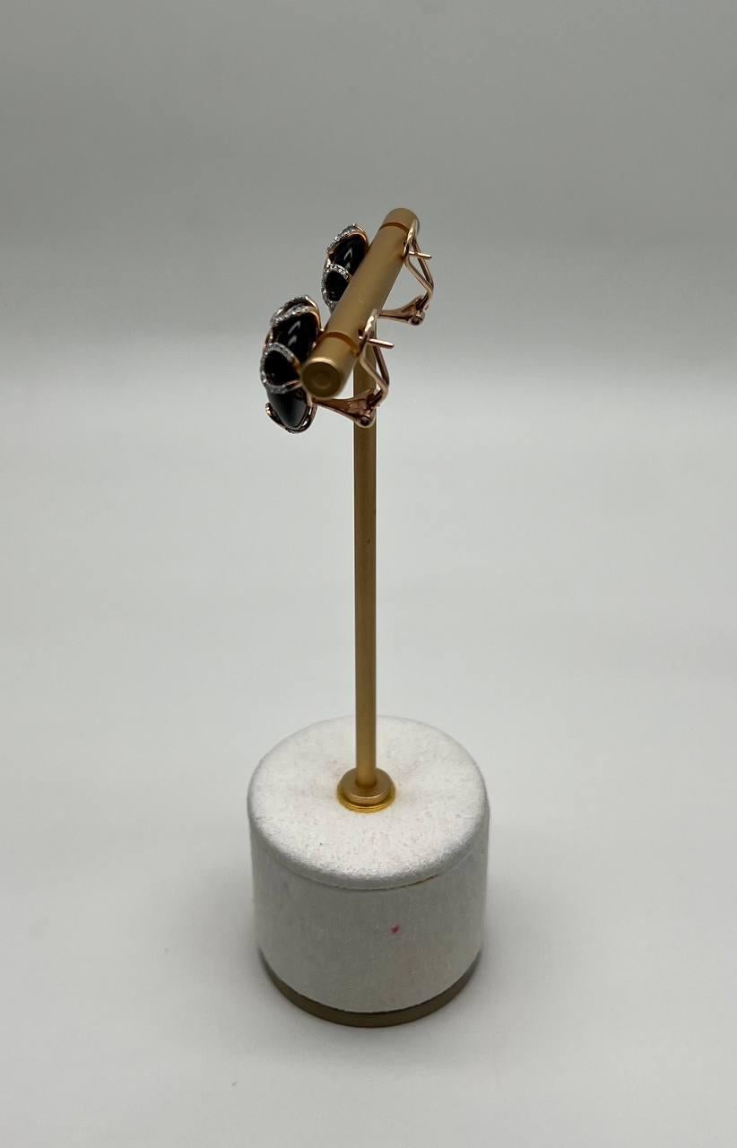 Women's Round Black Onyx Cabochons Diamonds Swirl Scroll 14K Rose Gold Stud Earrings For Sale